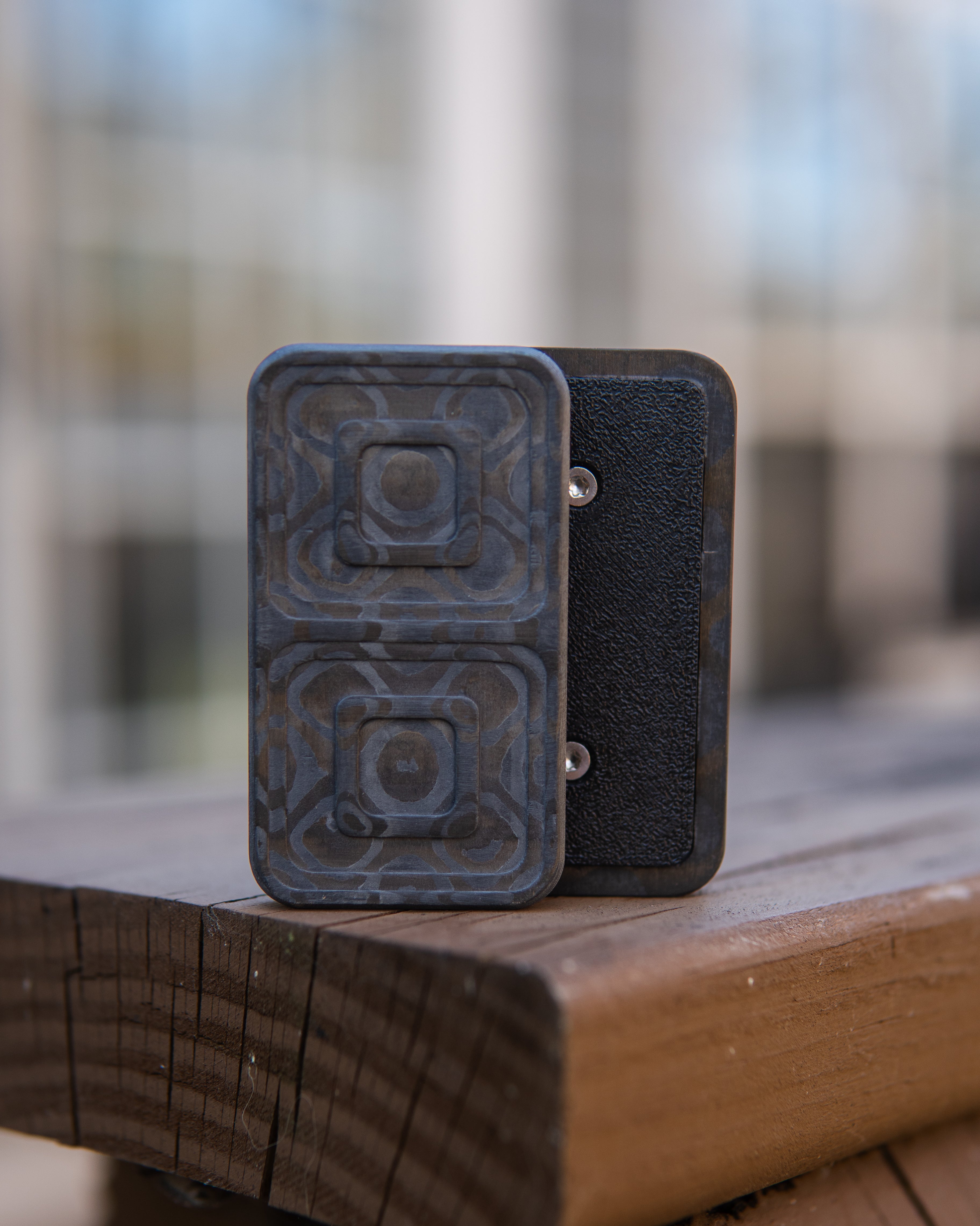 Echo Tile Fidget Slider - Maker's Choice, Black Camo Carbon Fiber