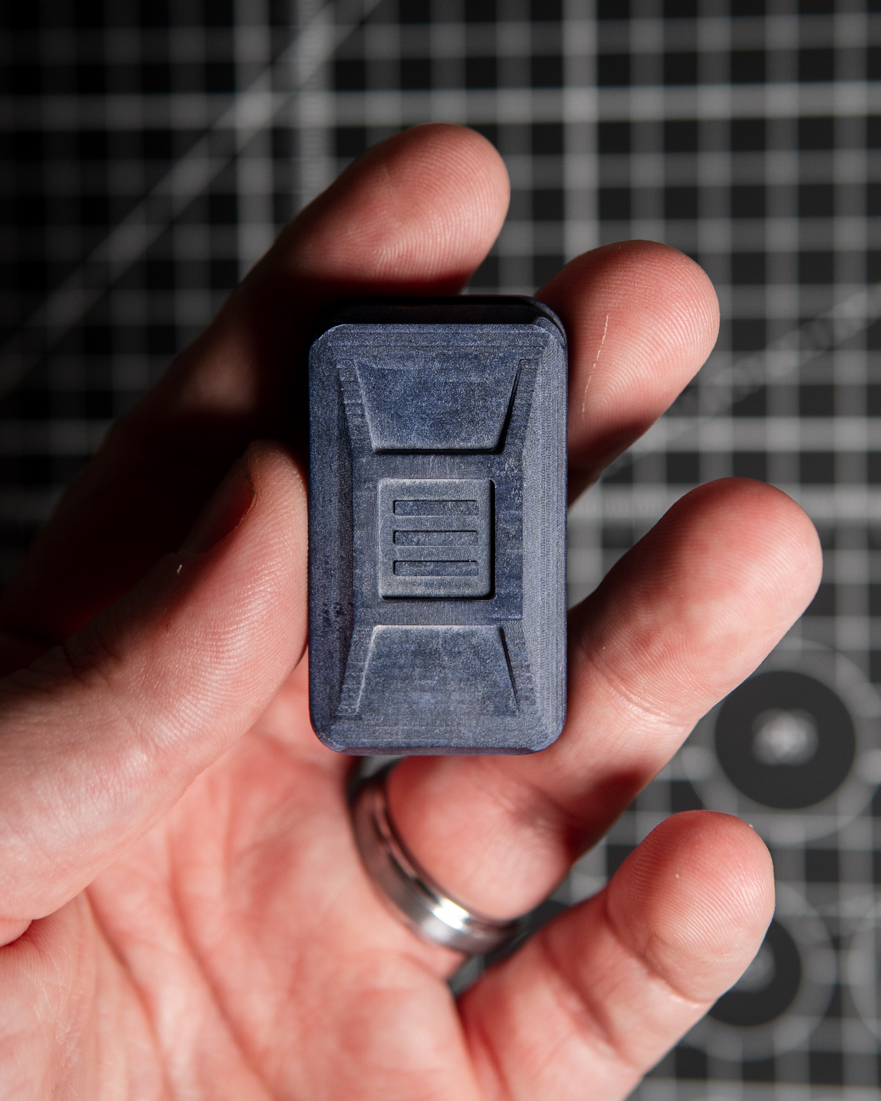 Delta Ergo Pro Tile Fidget Slider - Richlite