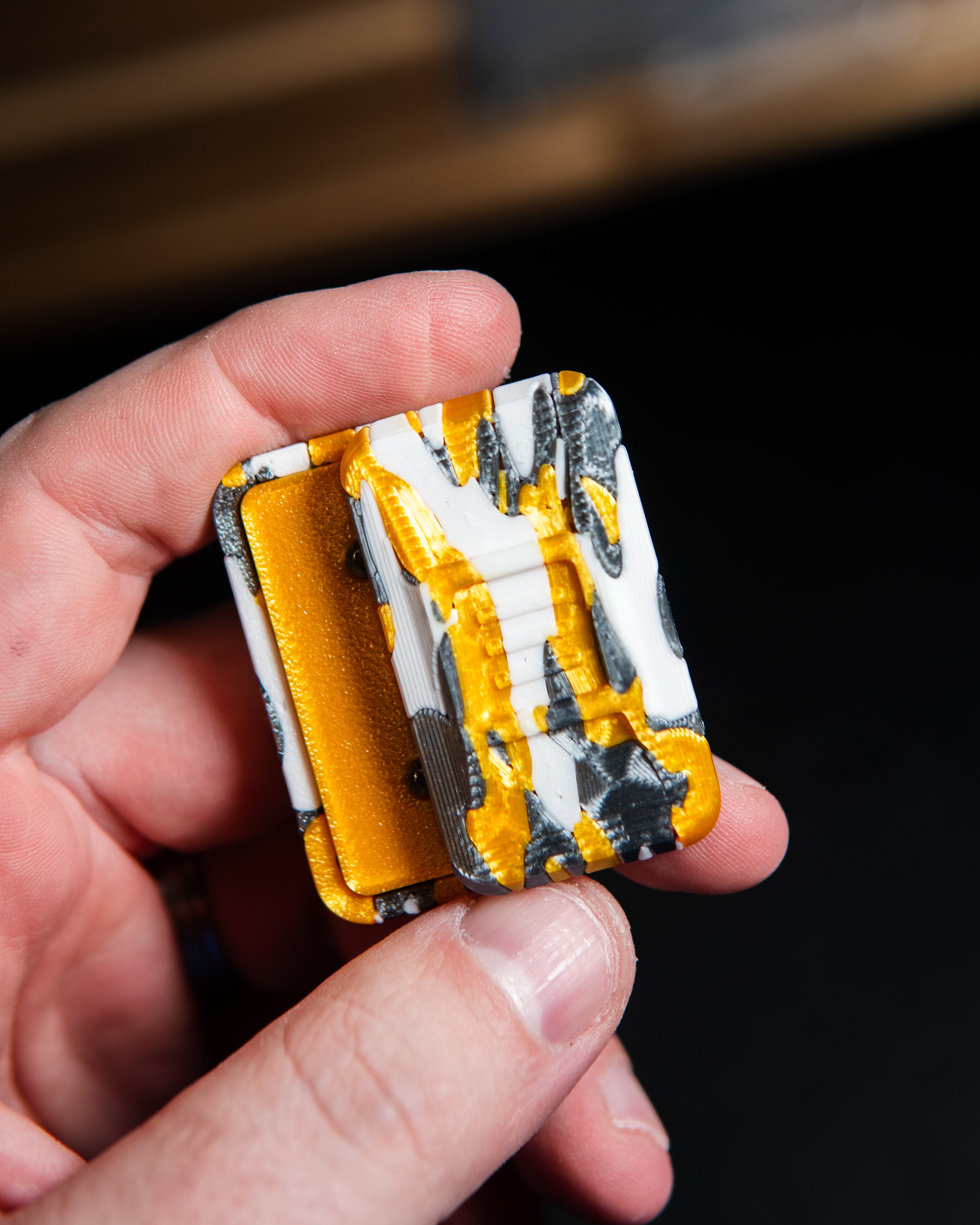 Delta Ergo Tile Fidget Slider - Tiger Camo White/Silver/Gold Plastic