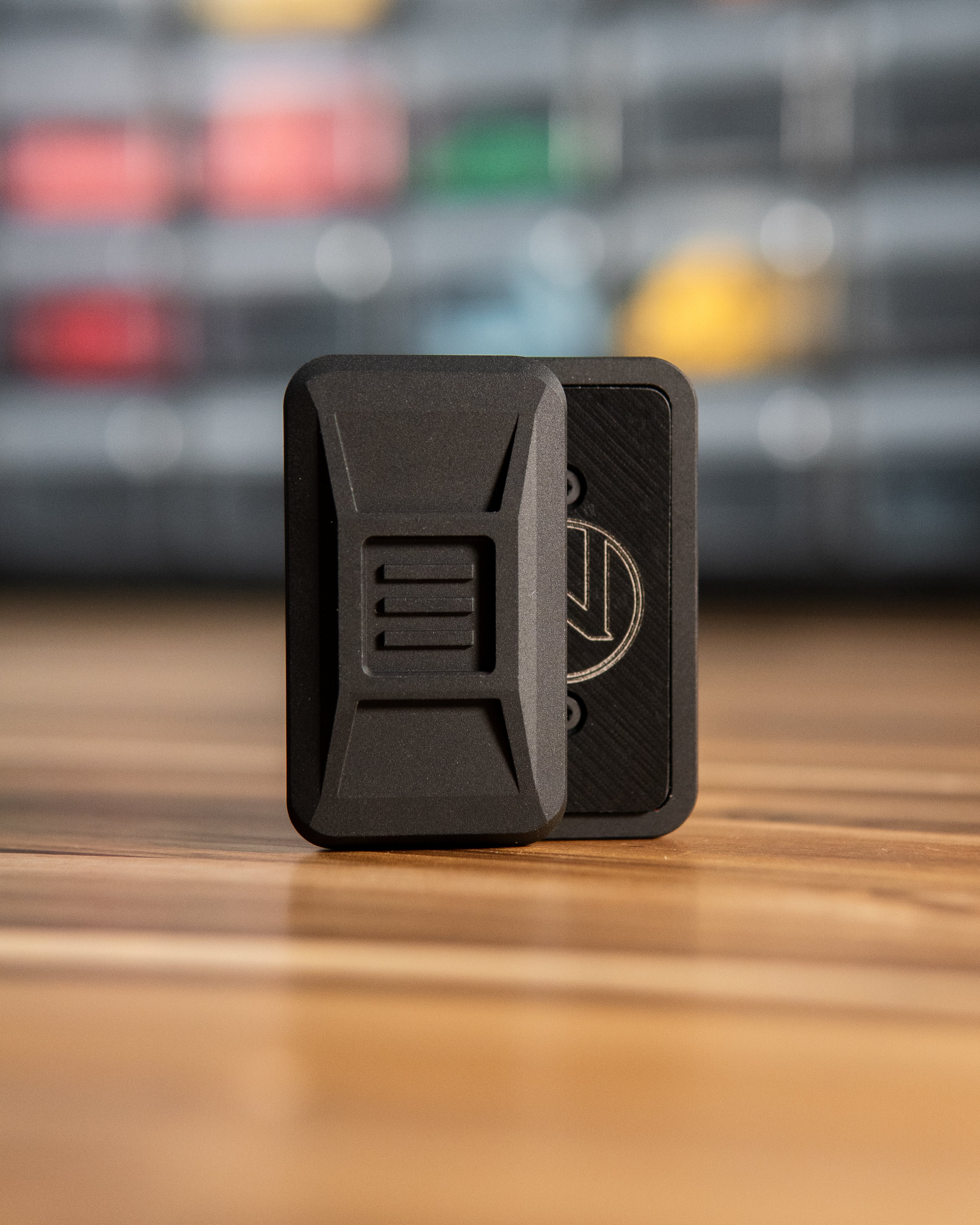 Delta Ergo Tile Fidget Slider - Maker's Choice, Aluminum Blackout Edition