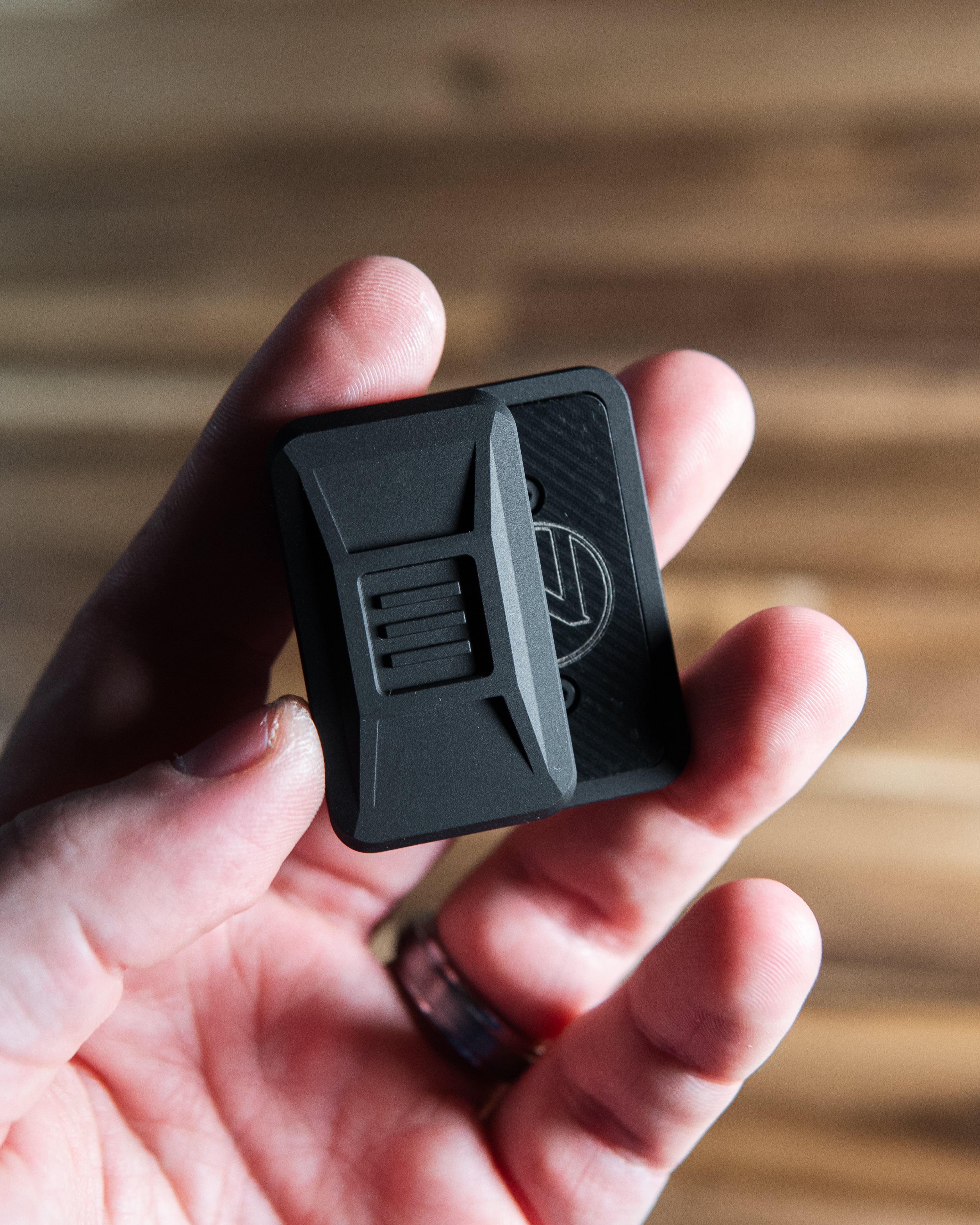 Delta Ergo Tile Fidget Slider - Maker's Choice, Aluminum Blackout Edition