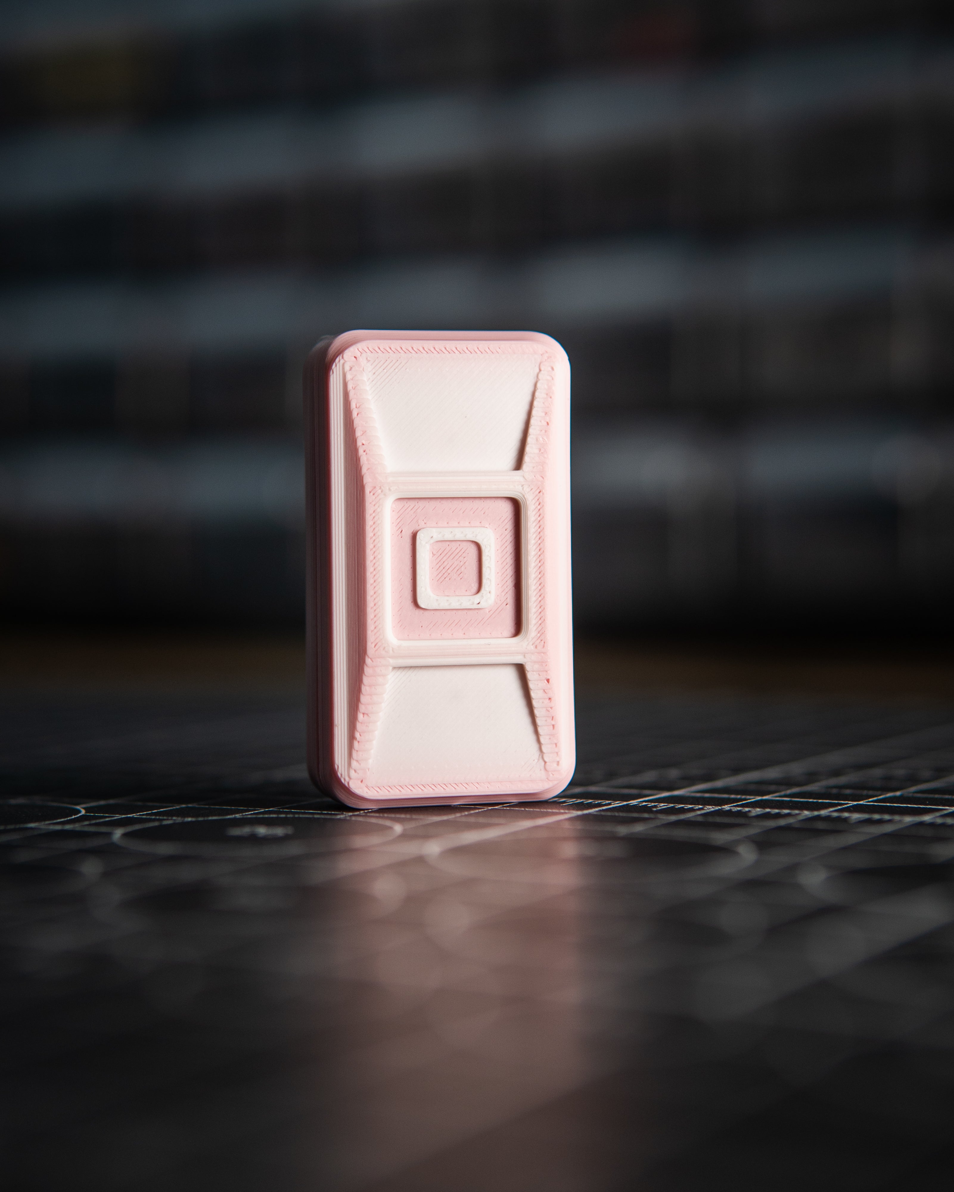 Echo Ergo Tile Fidget Slider - Limited Edition, Momo Pink Blossom