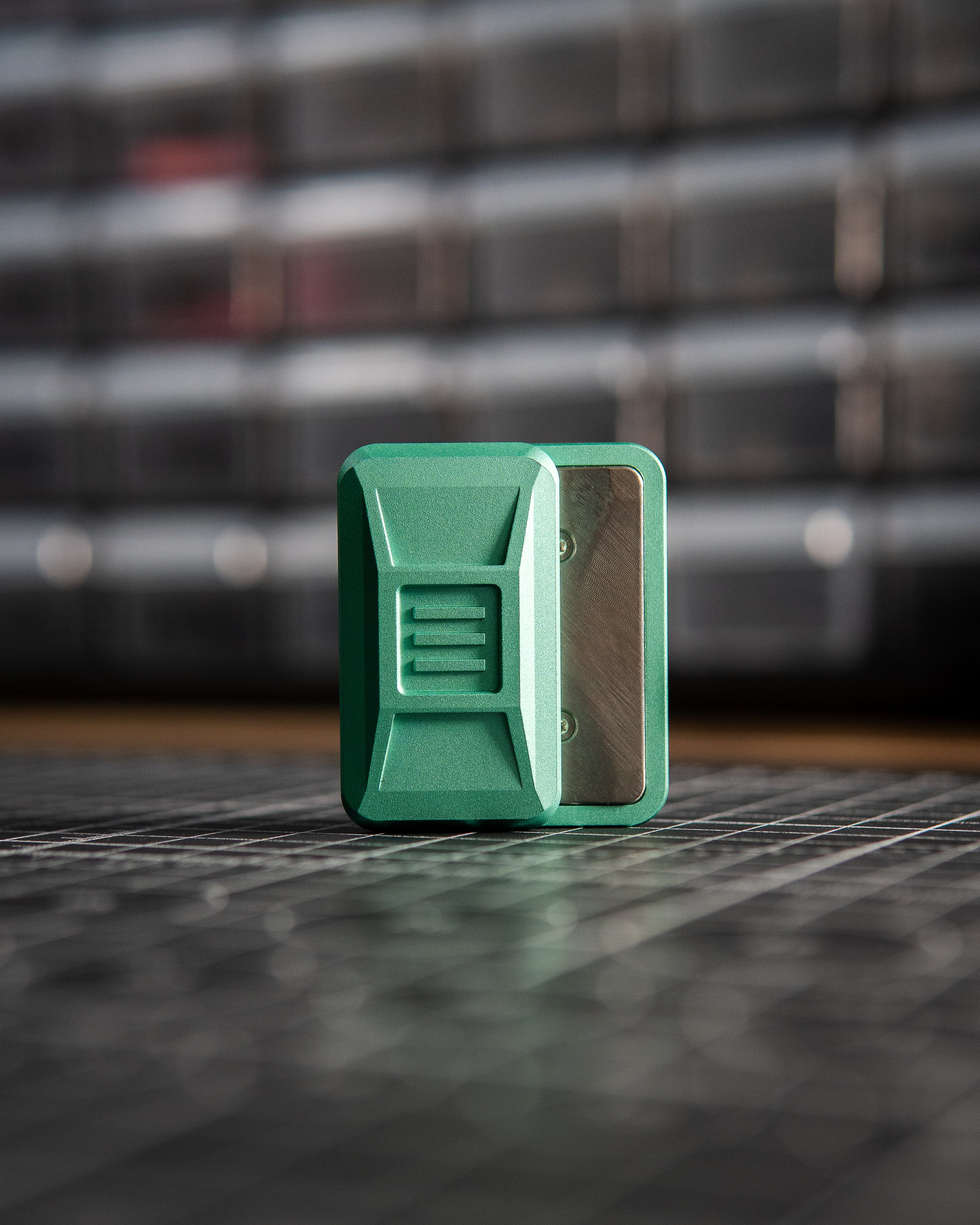 Delta Ergo Tile Fidget Slider - Maker's Choice, Aluminum "Seafoam Blast"