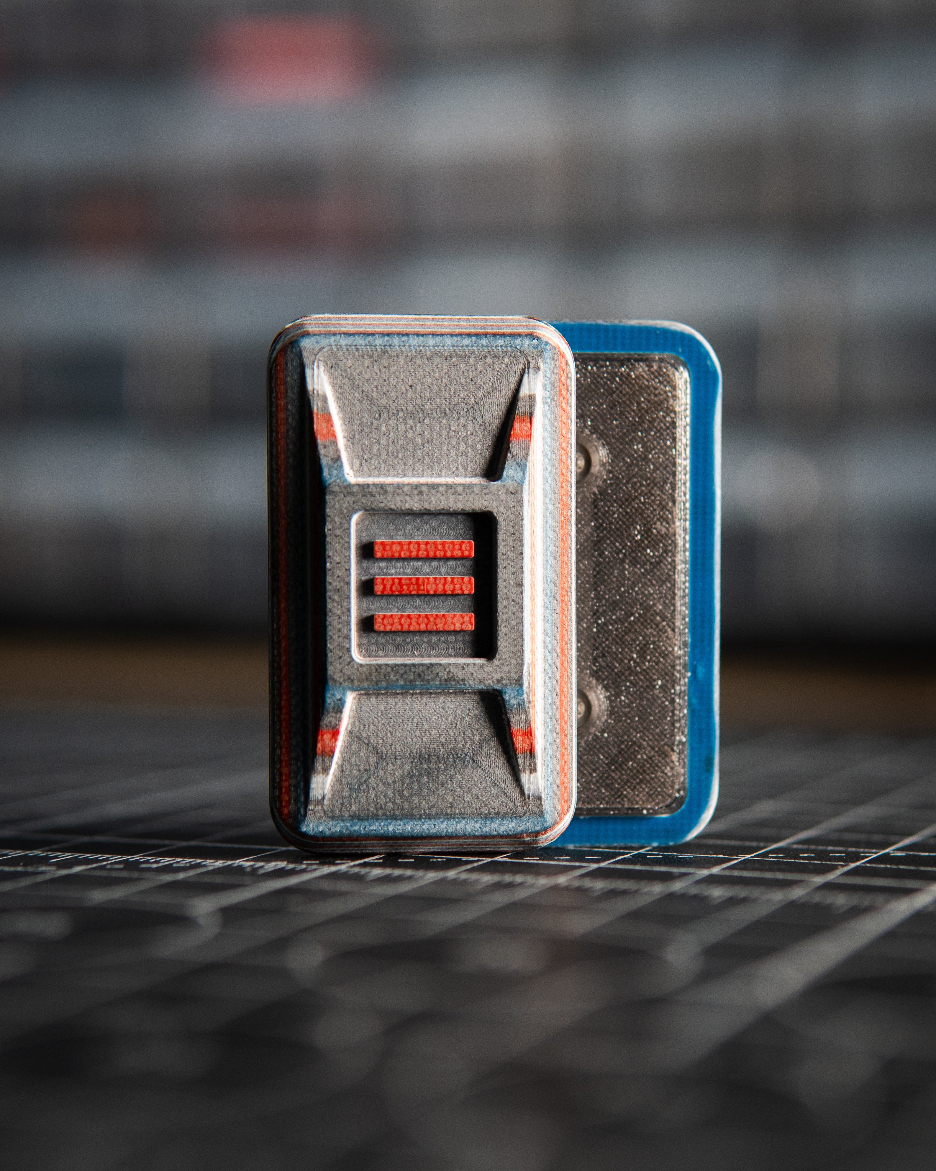 Delta Ergo Pro Tile Fidget Slider - Maker's Choice, Sonic Blast G10