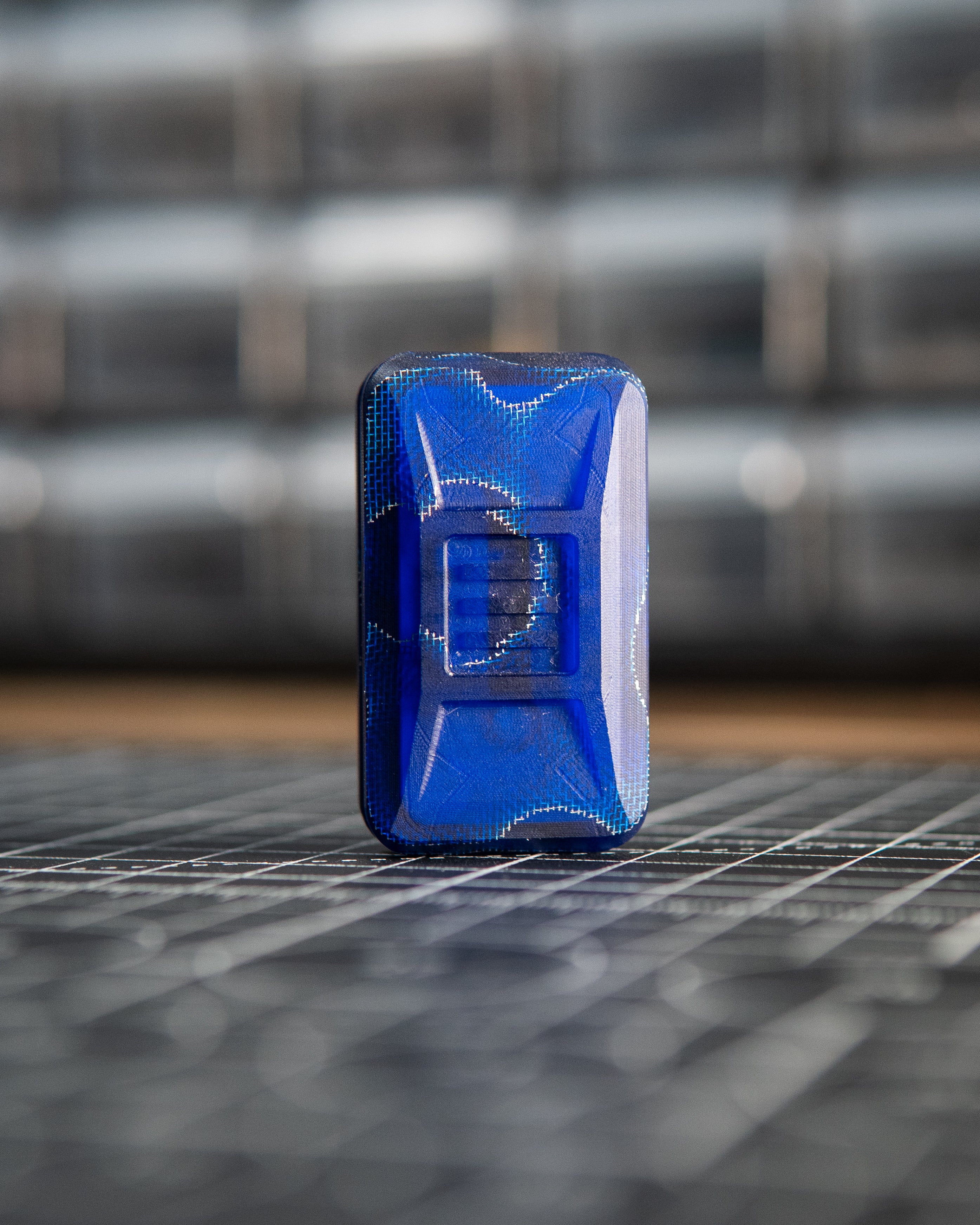 Delta Ergo Pro Tile Fidget Slider - Maker's Choice, Blue Raffir Alume Curly