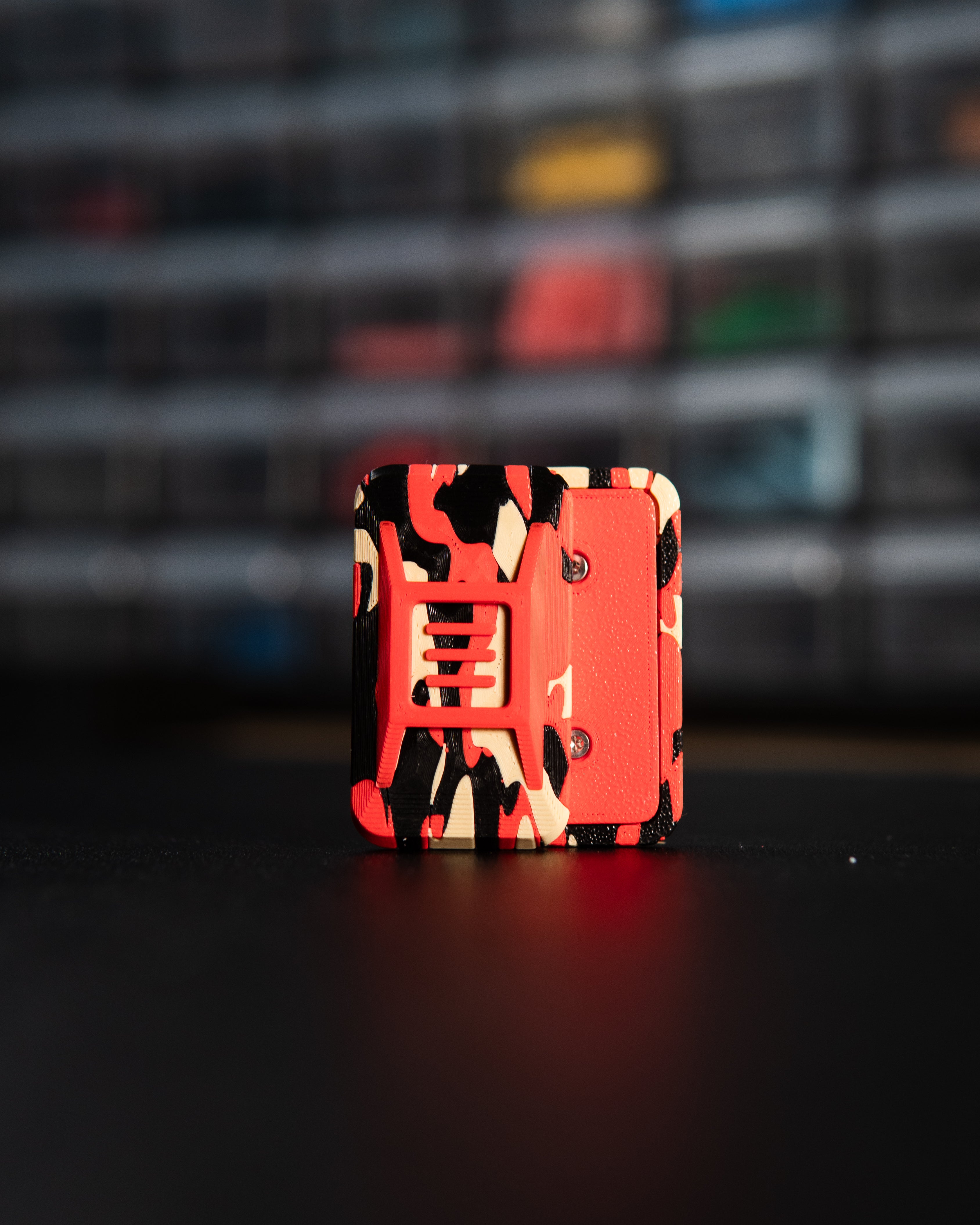 Delta Ergo Tile Fidget Slider - Tiger Camo Red/Black/Desert Tan