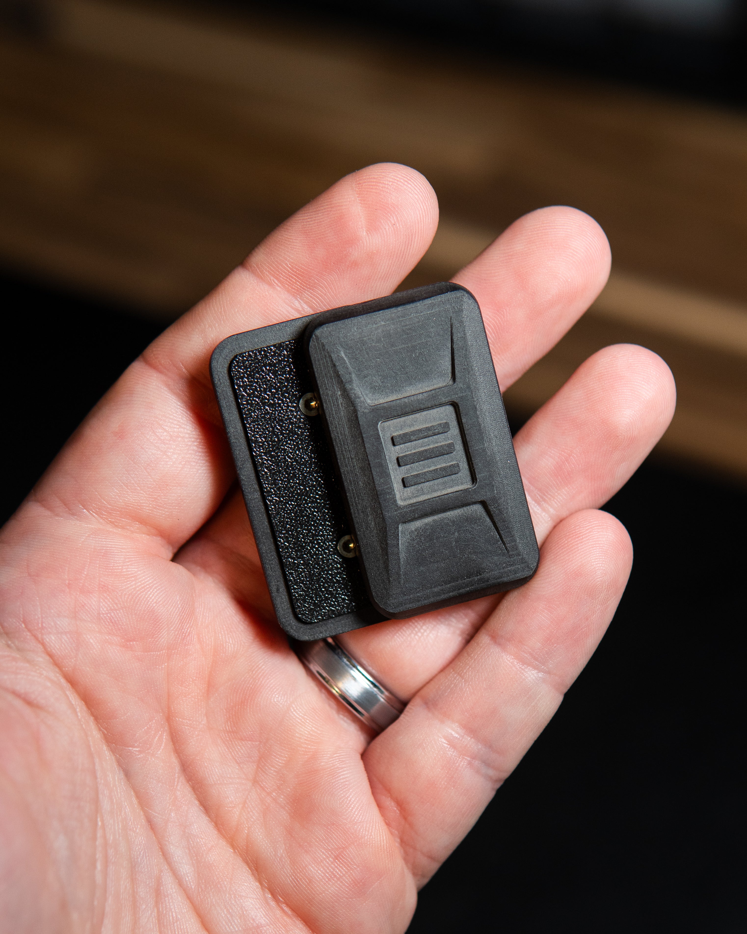 Delta Ergo Pro Tile Fidget Slider - Richlite