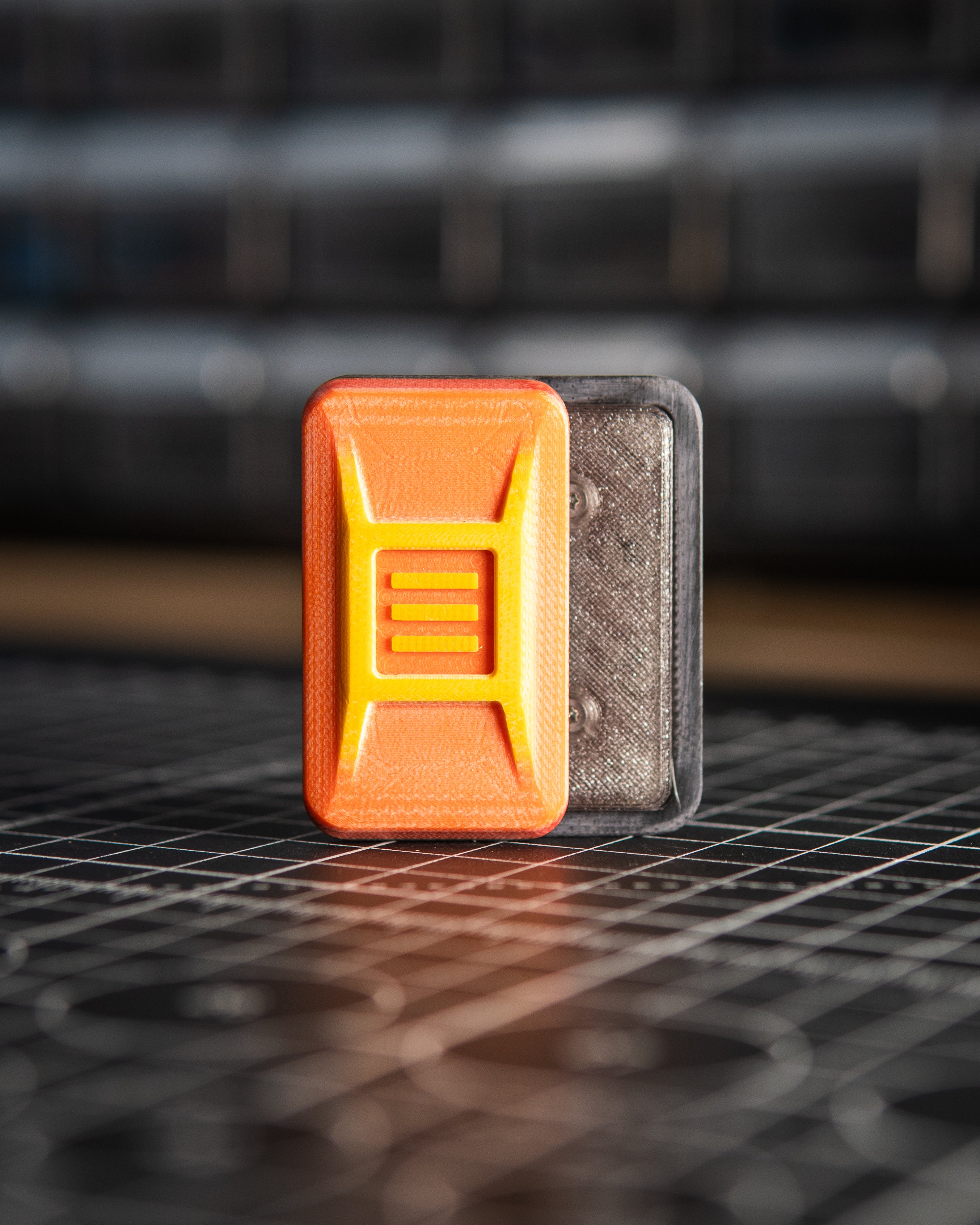 Delta Ergo Pro Tile Fidget Slider - Maker's Choice, Retro G10
