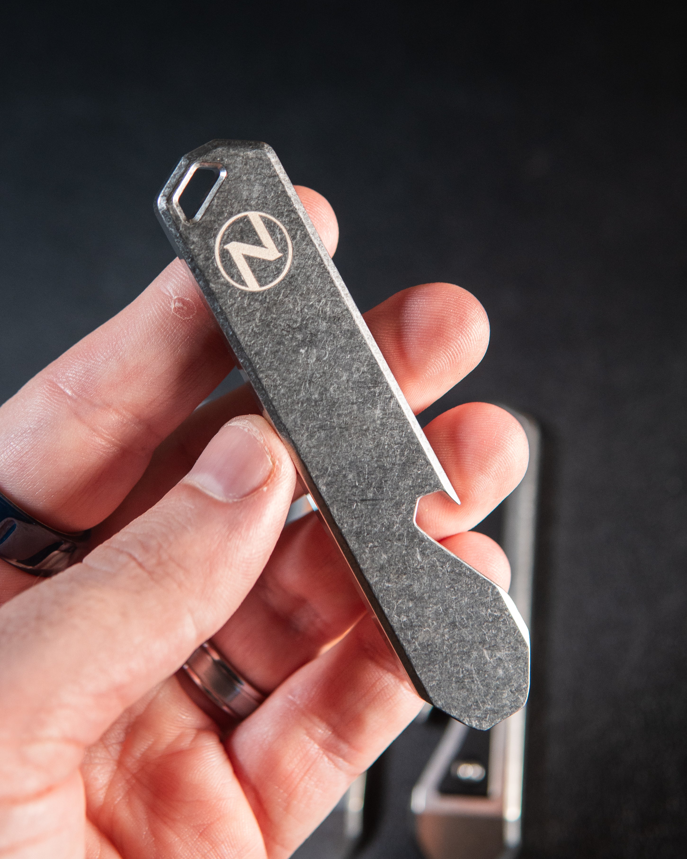 Alpha Titanium Prybar