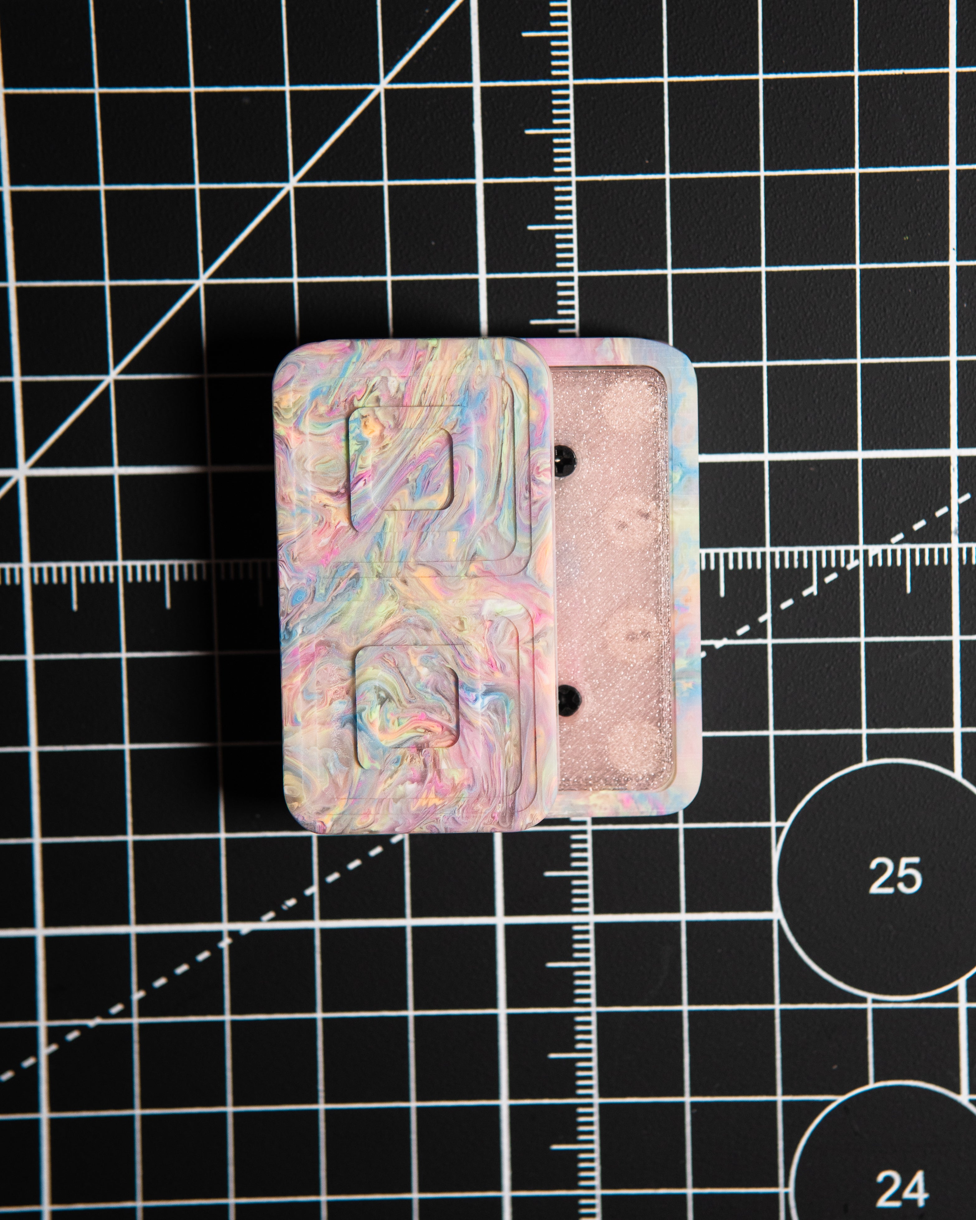 Echo Tile Fidget Slider - Maker's Choice, Dank Blanks Light Multi-Color [BLEM]