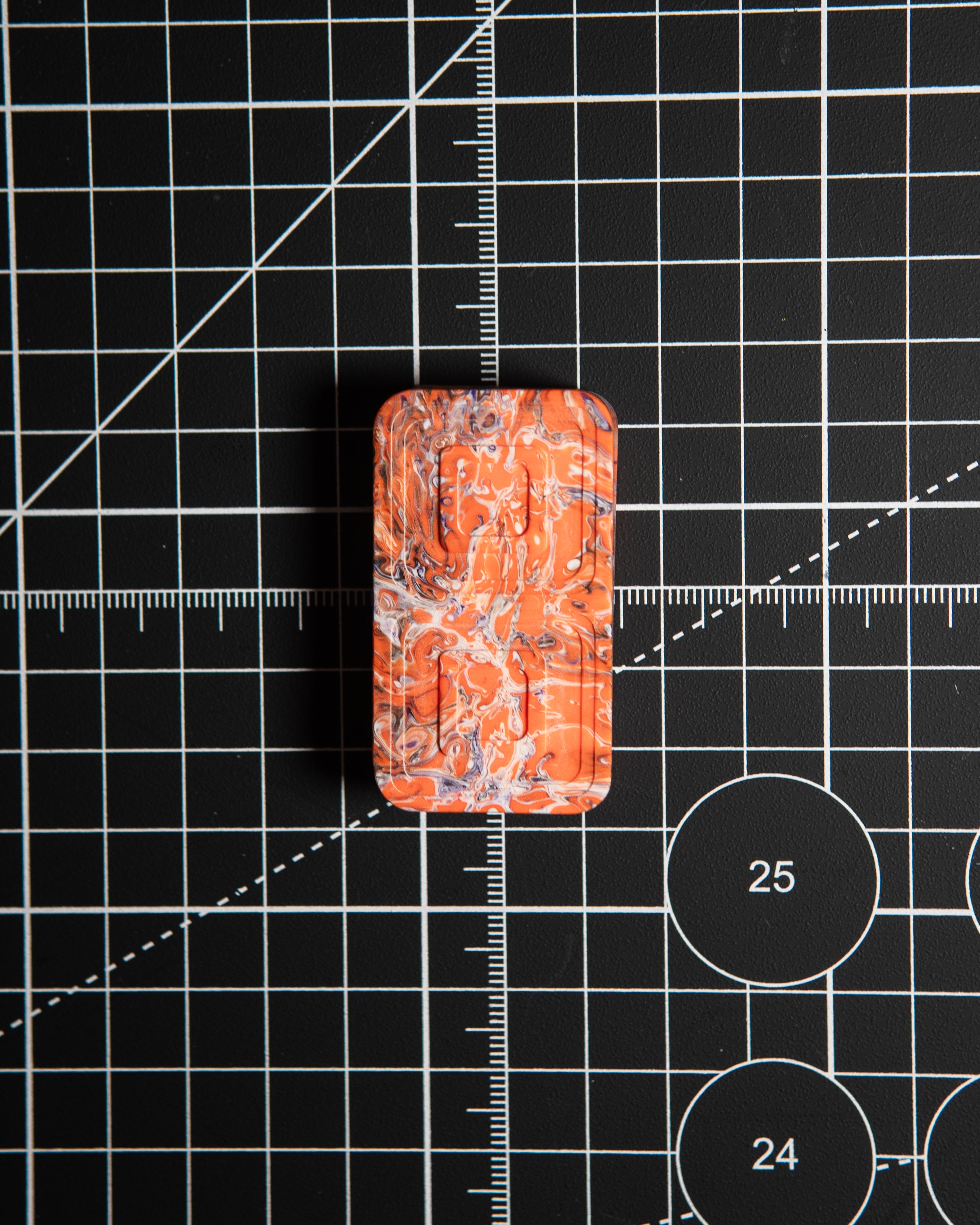 Echo Tile Fidget Slider - Maker's Choice, Kaotic Orange White Resin