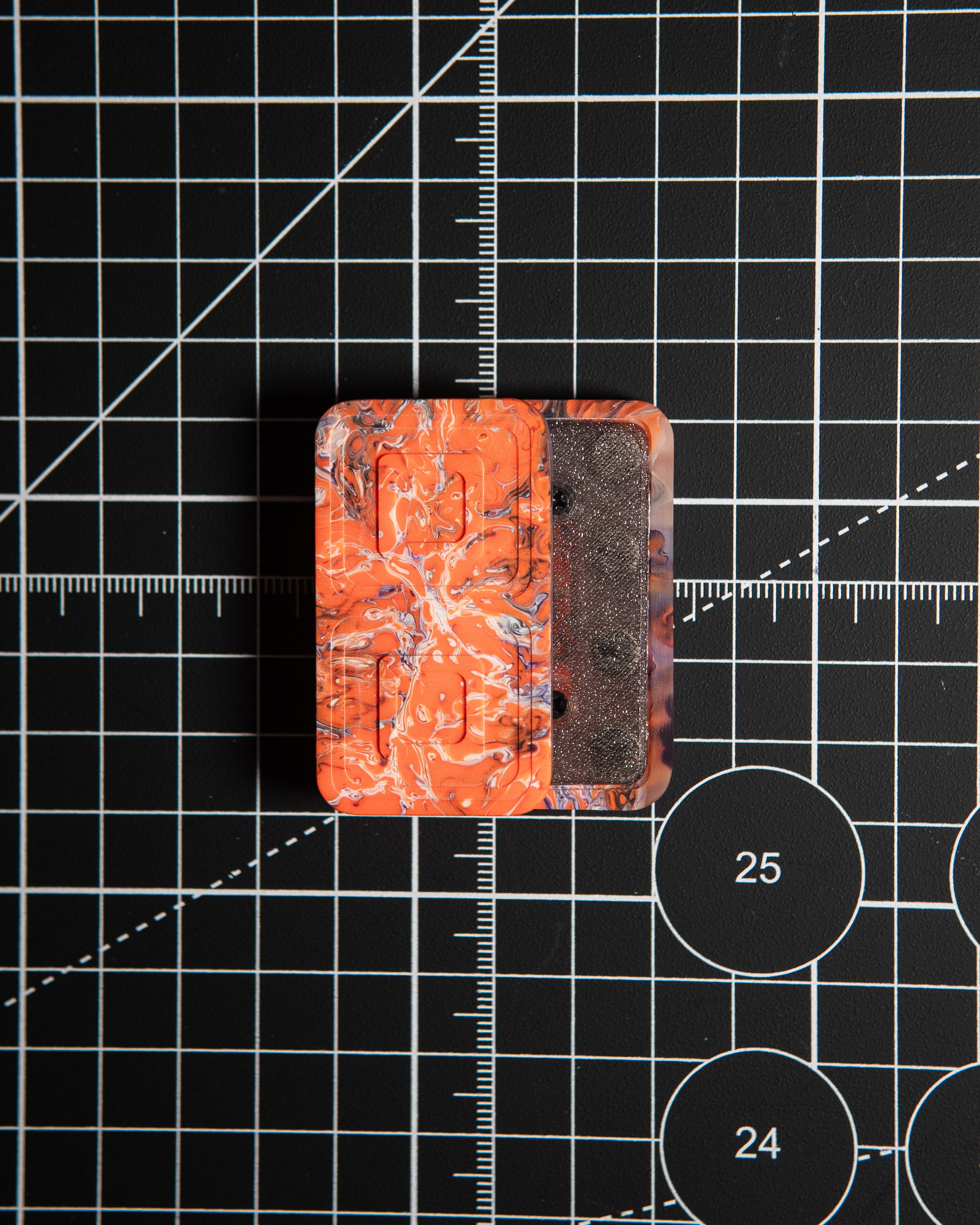 Echo Tile Fidget Slider - Maker's Choice, Kaotic Orange White Resin