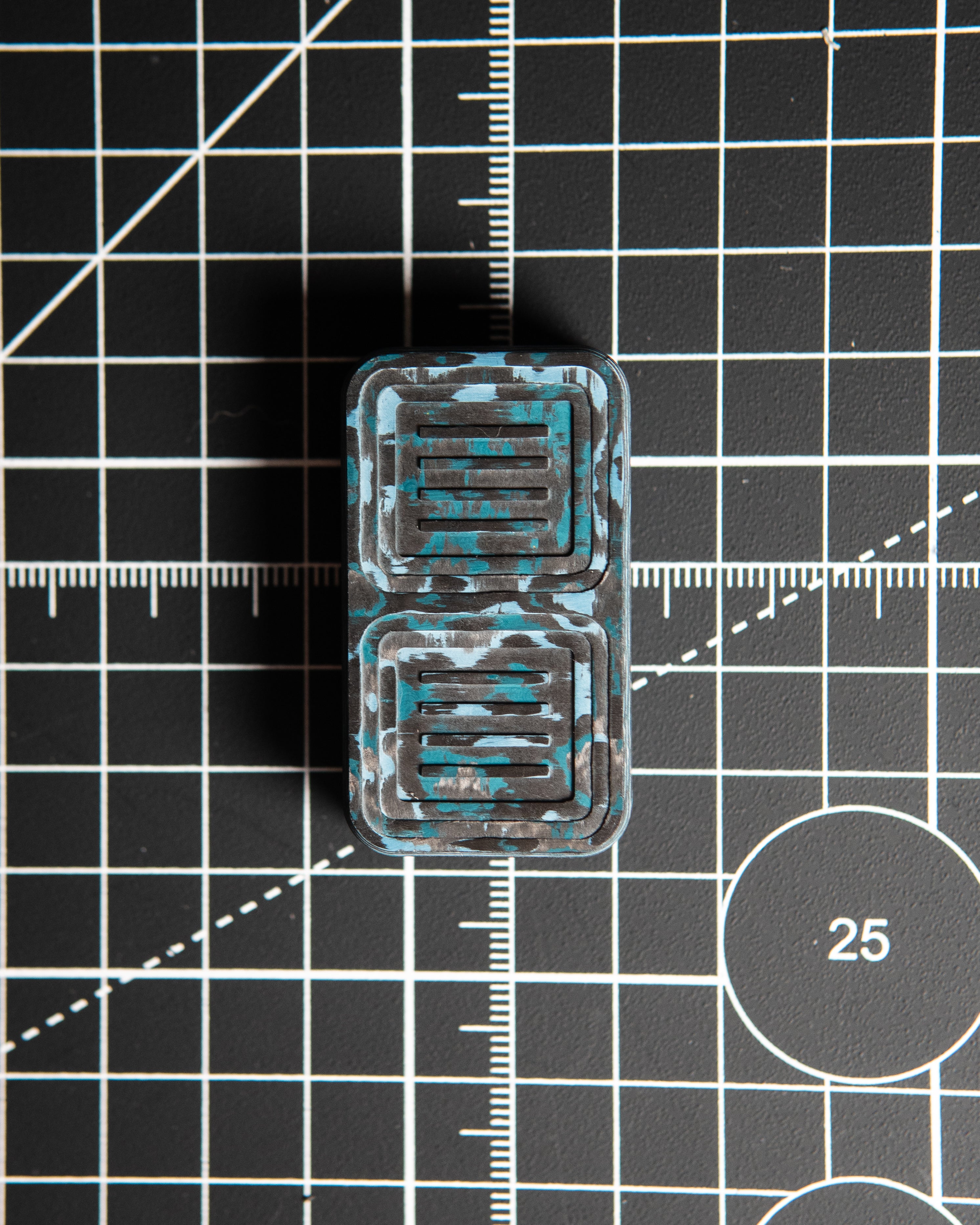 Delta Pro Tile Fidget Slider - Maker's Choice, Arctic Storm Carbon Fiber (SS Slides)