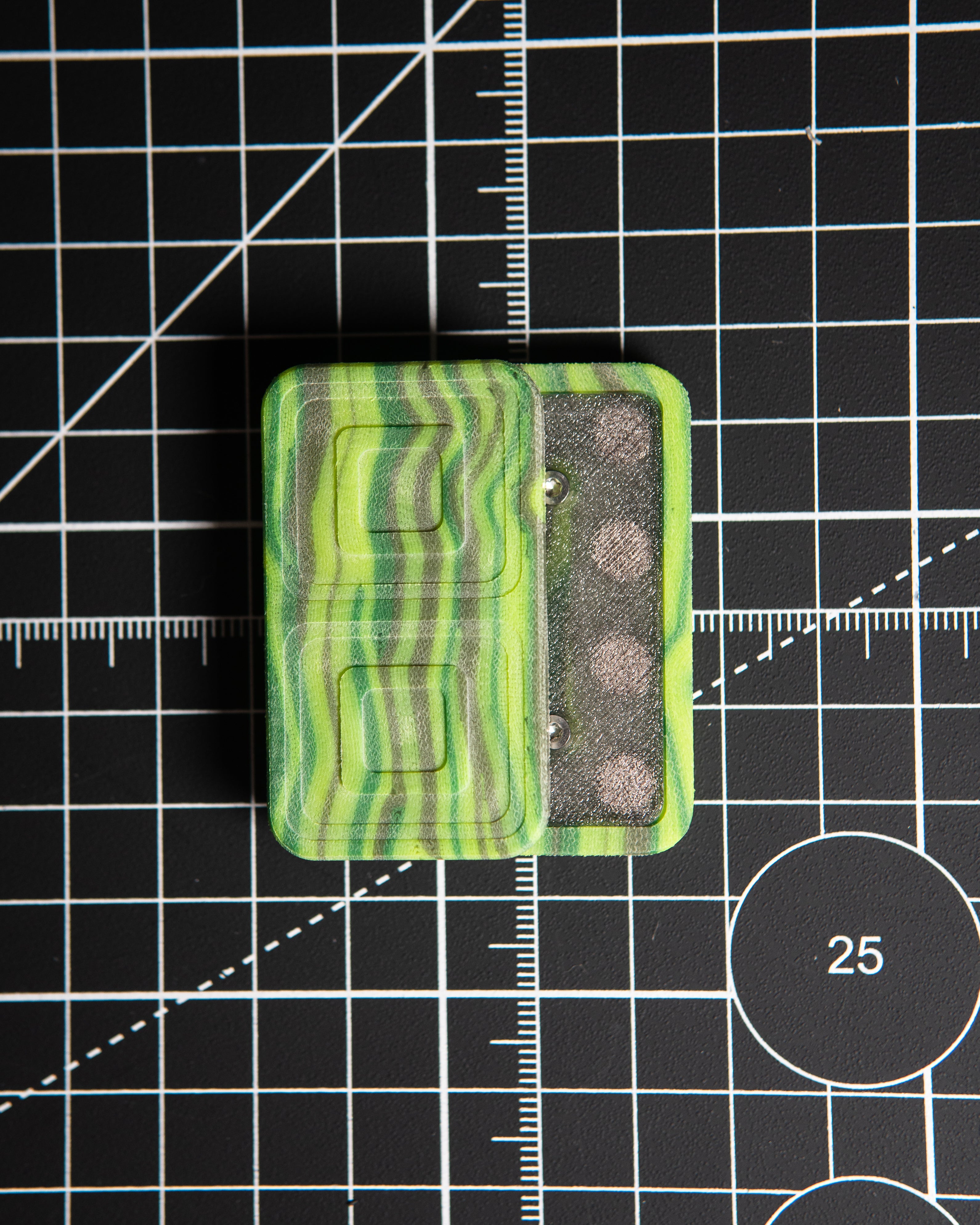 Echo Tile Fidget Slider - Maker's Choice, Toxic Jungle G10