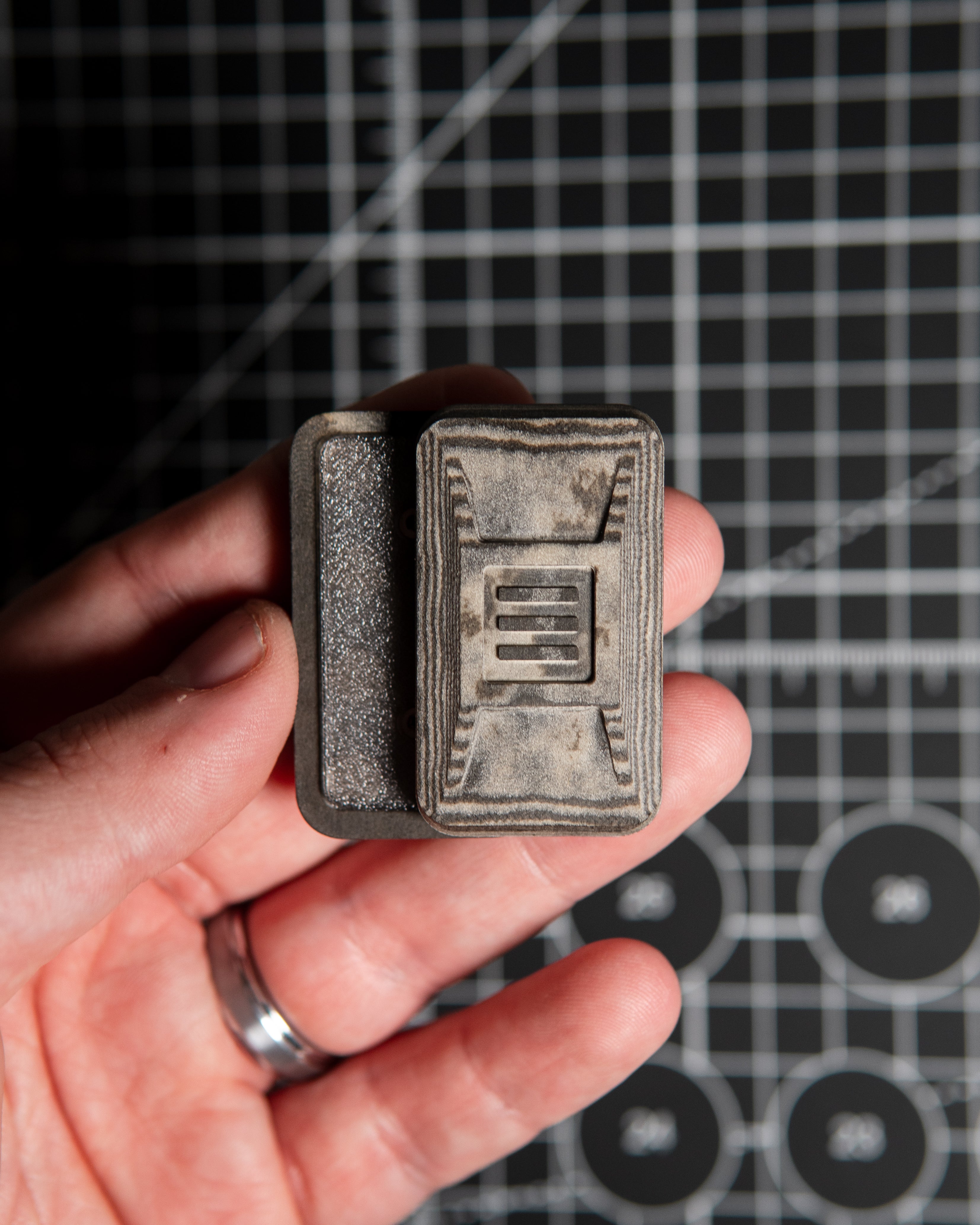 Delta Ergo Pro Tile Fidget Slider - Maker's Choice, Richlite Columbia