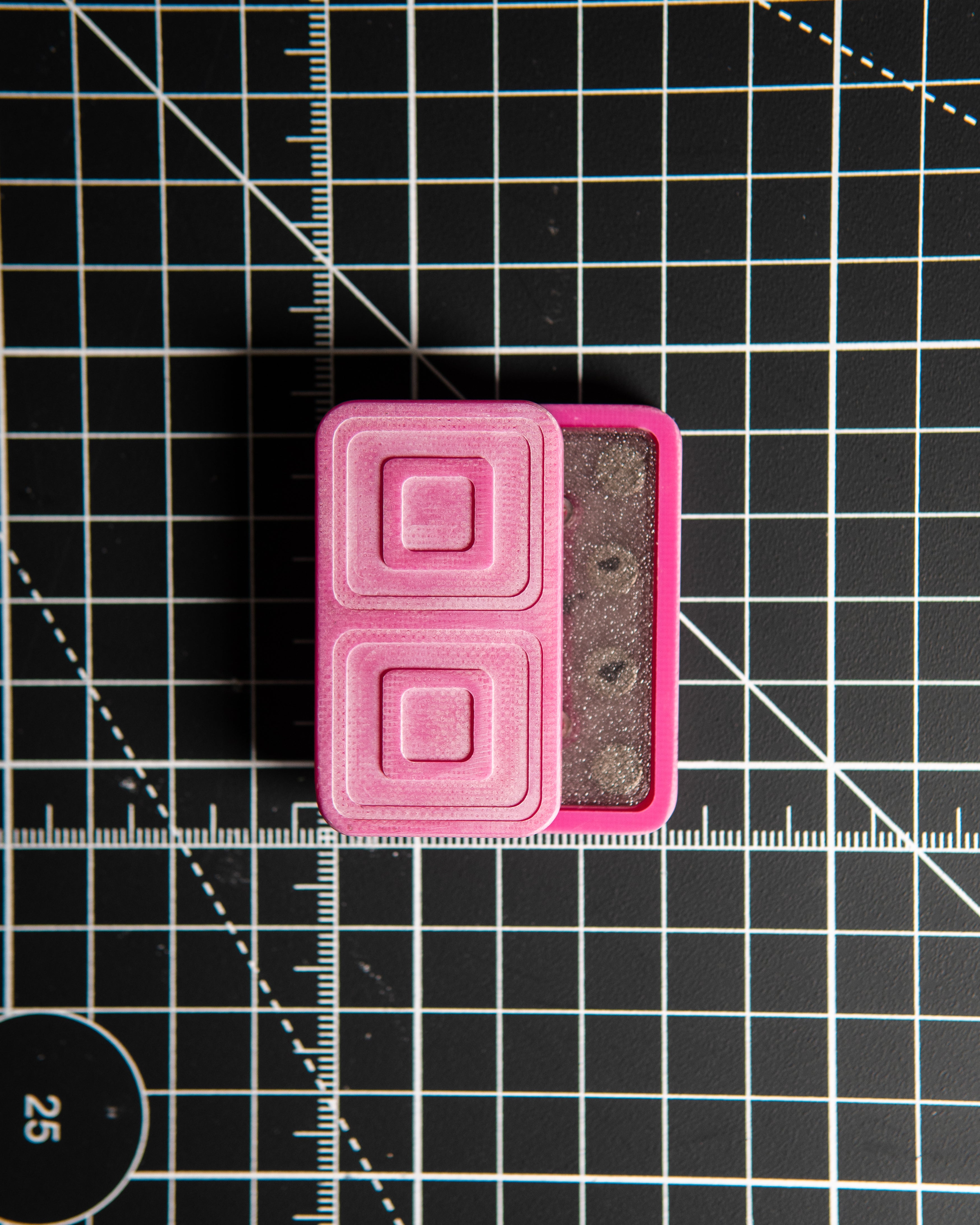 Echo Tile - Maker's Choice, Pink G10 [Blem]