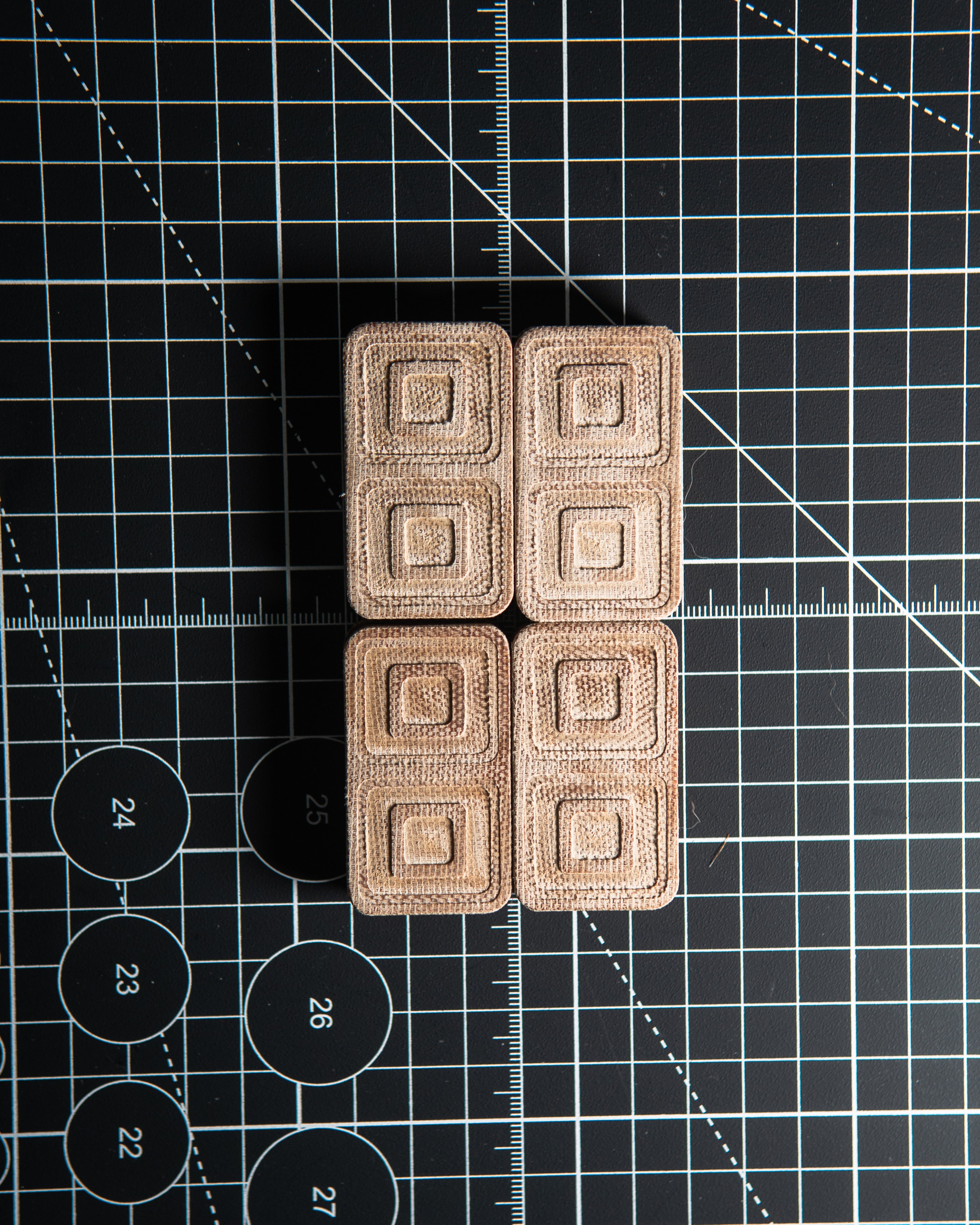 Echo Tile - Maker's Choice, Vintage Caramel Micarta [Blem]