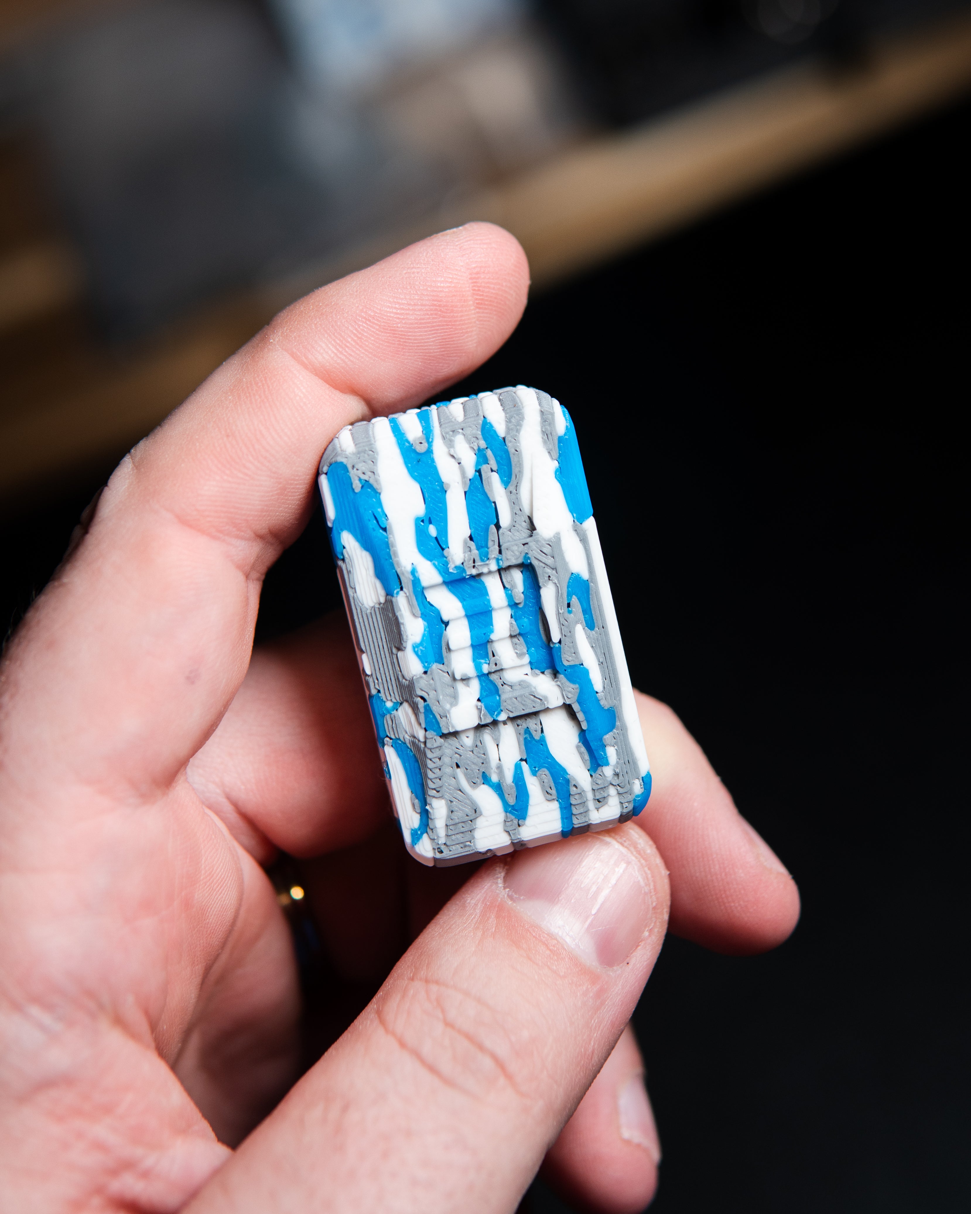 Delta Ergo Tile Fidget Slider - Tiger Camo White/Grey/Blue [BLEM]