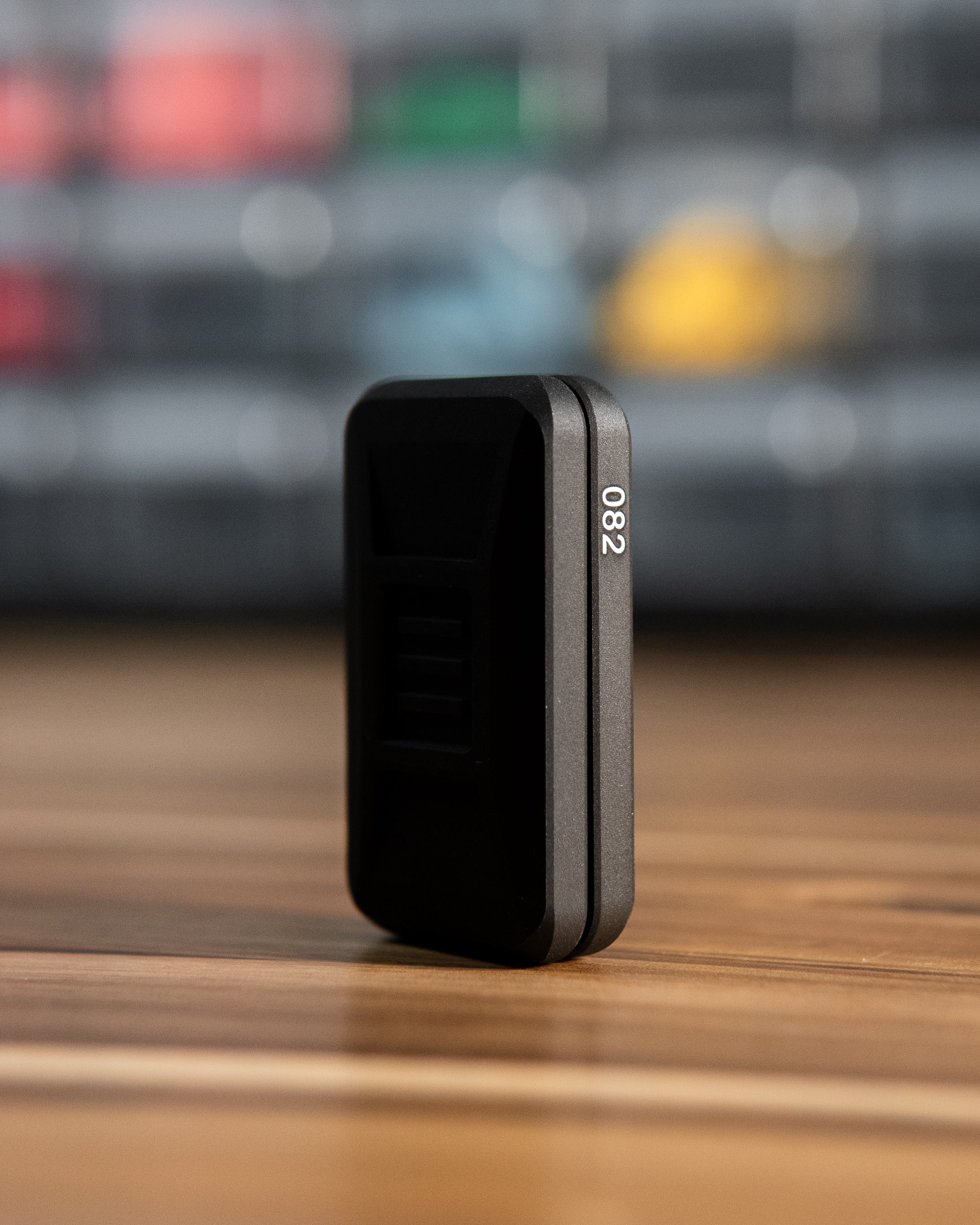 Delta Ergo Tile Fidget Slider - Maker's Choice, Aluminum Blackout Edition