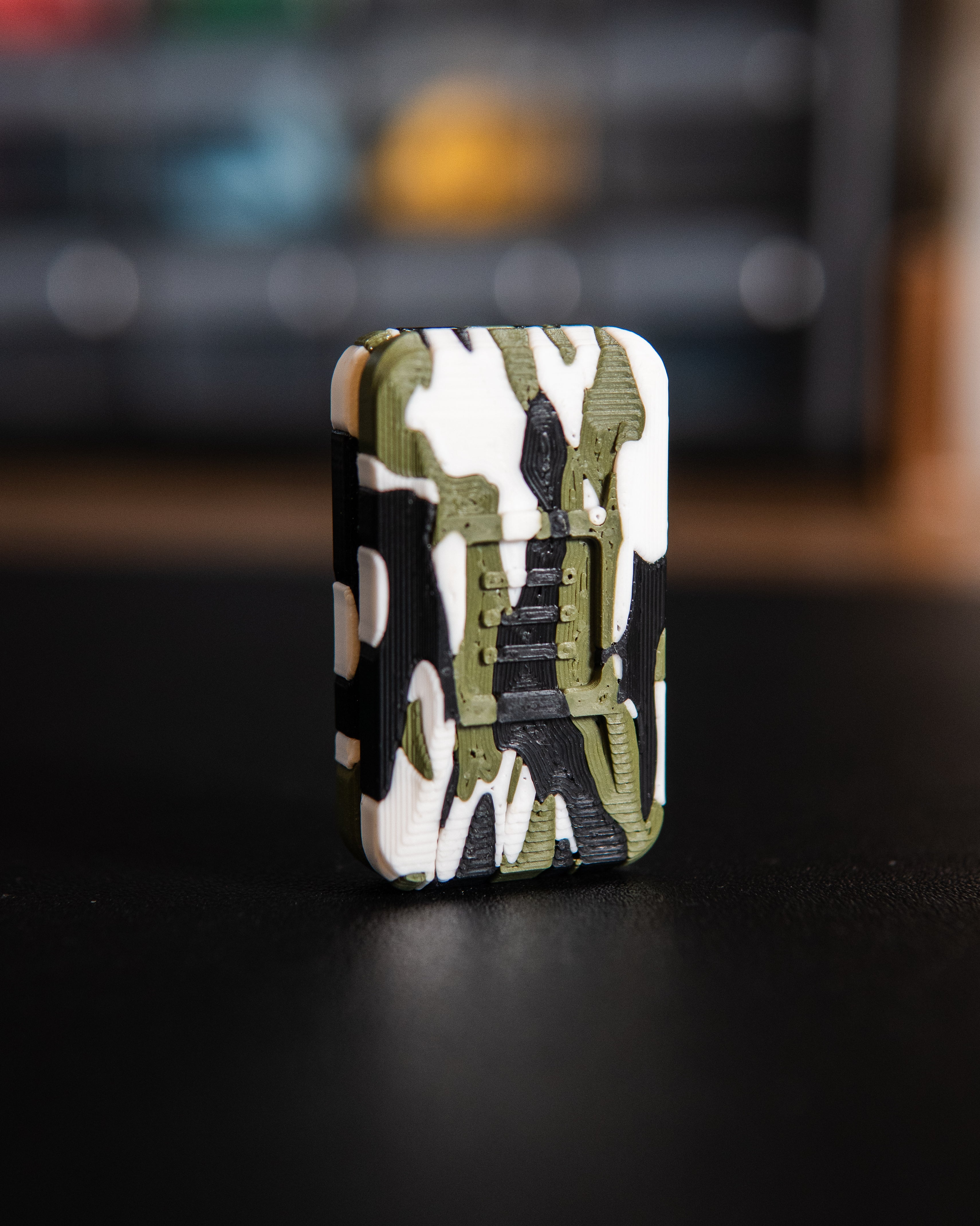 Delta Ergo Tile Fidget Slider - Tiger Camo White/Black/OD Green