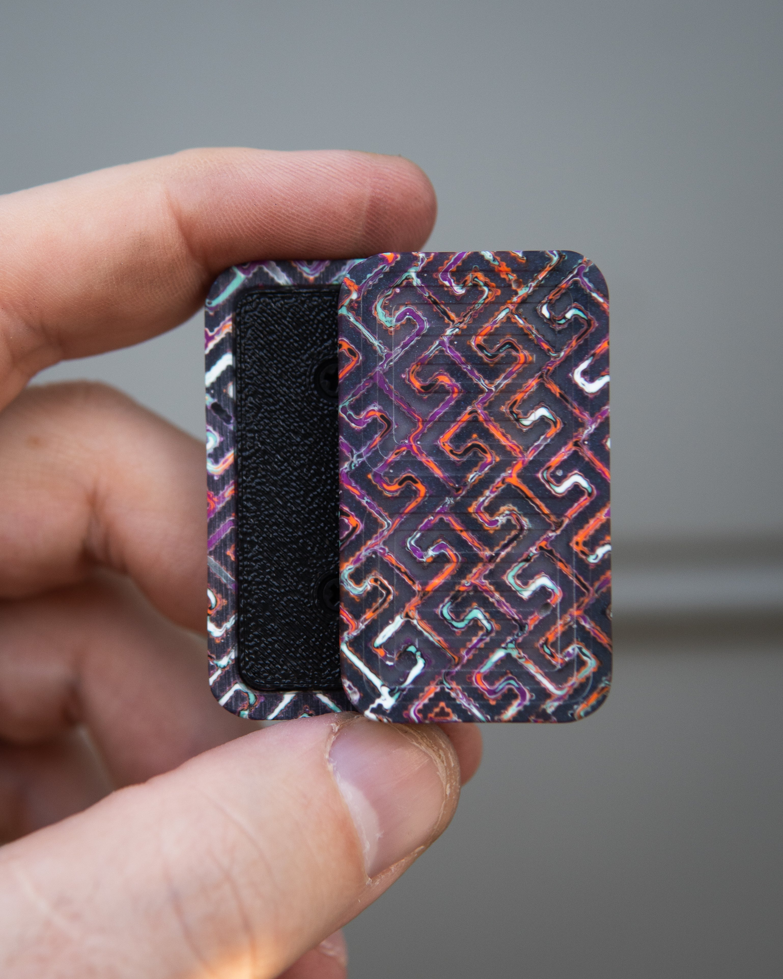 Delta Tile Fidget Slider - Maker's Choice, Aztec Code Resin