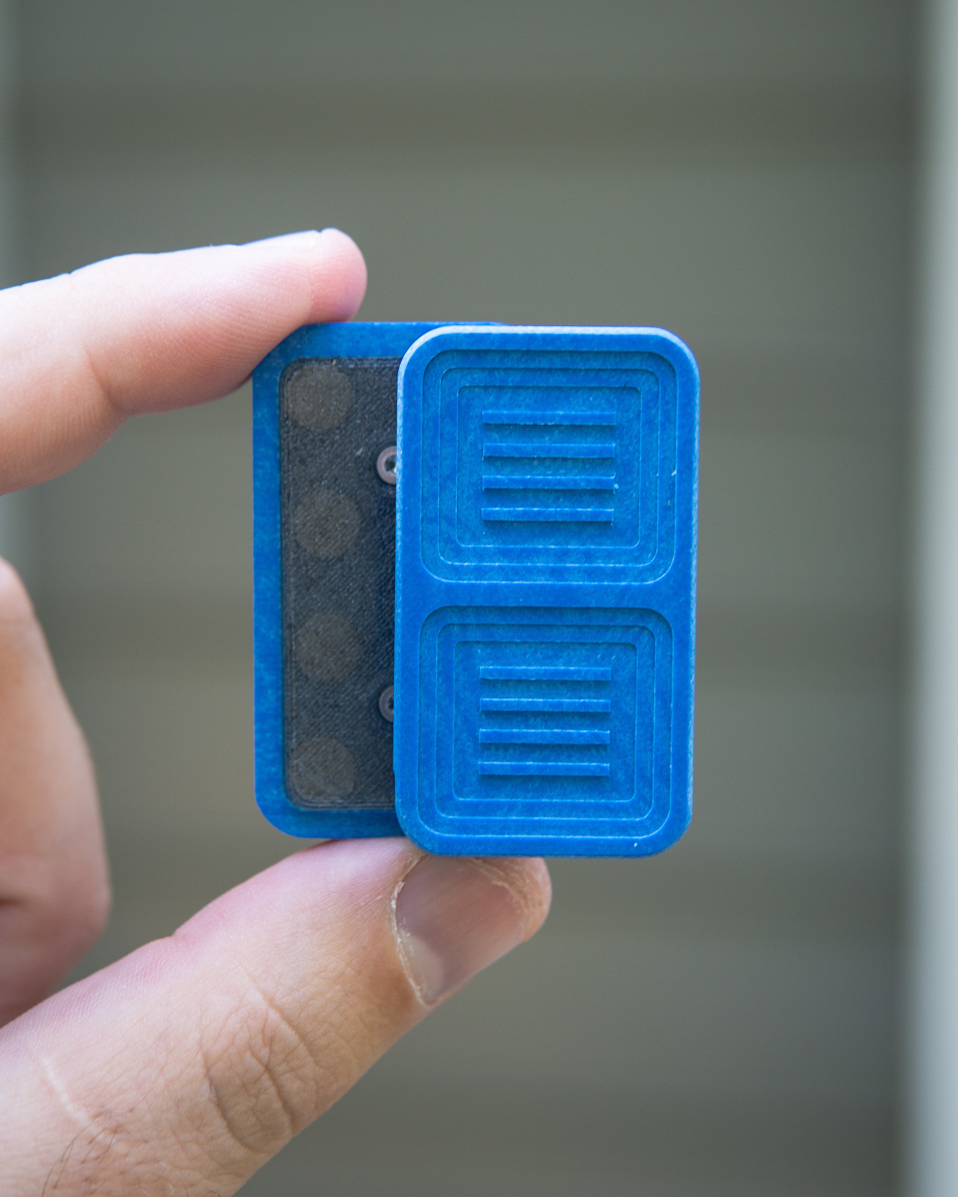 Delta Tile Fidget Slider - Maker's Choice, Blue Wave G10