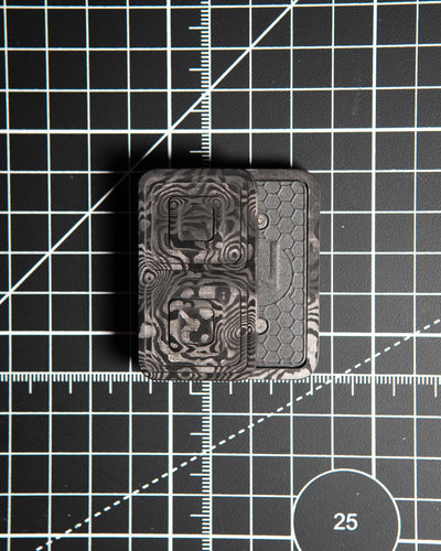Echo Tile Fidget Slider - Maker's Choice, Black Dunes Carbon Fiber