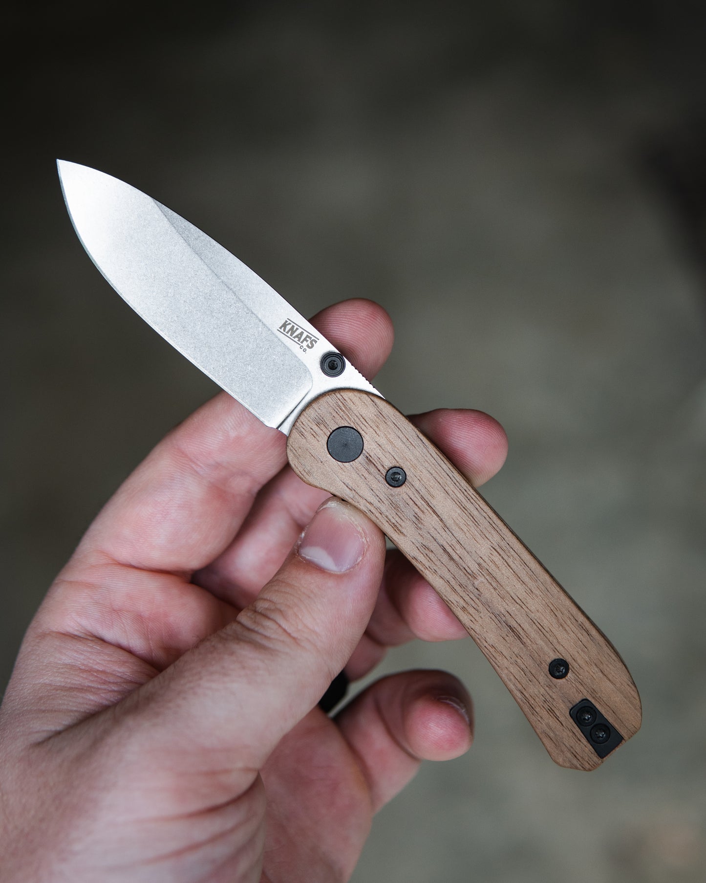 Knafs Lander Walnut Scales