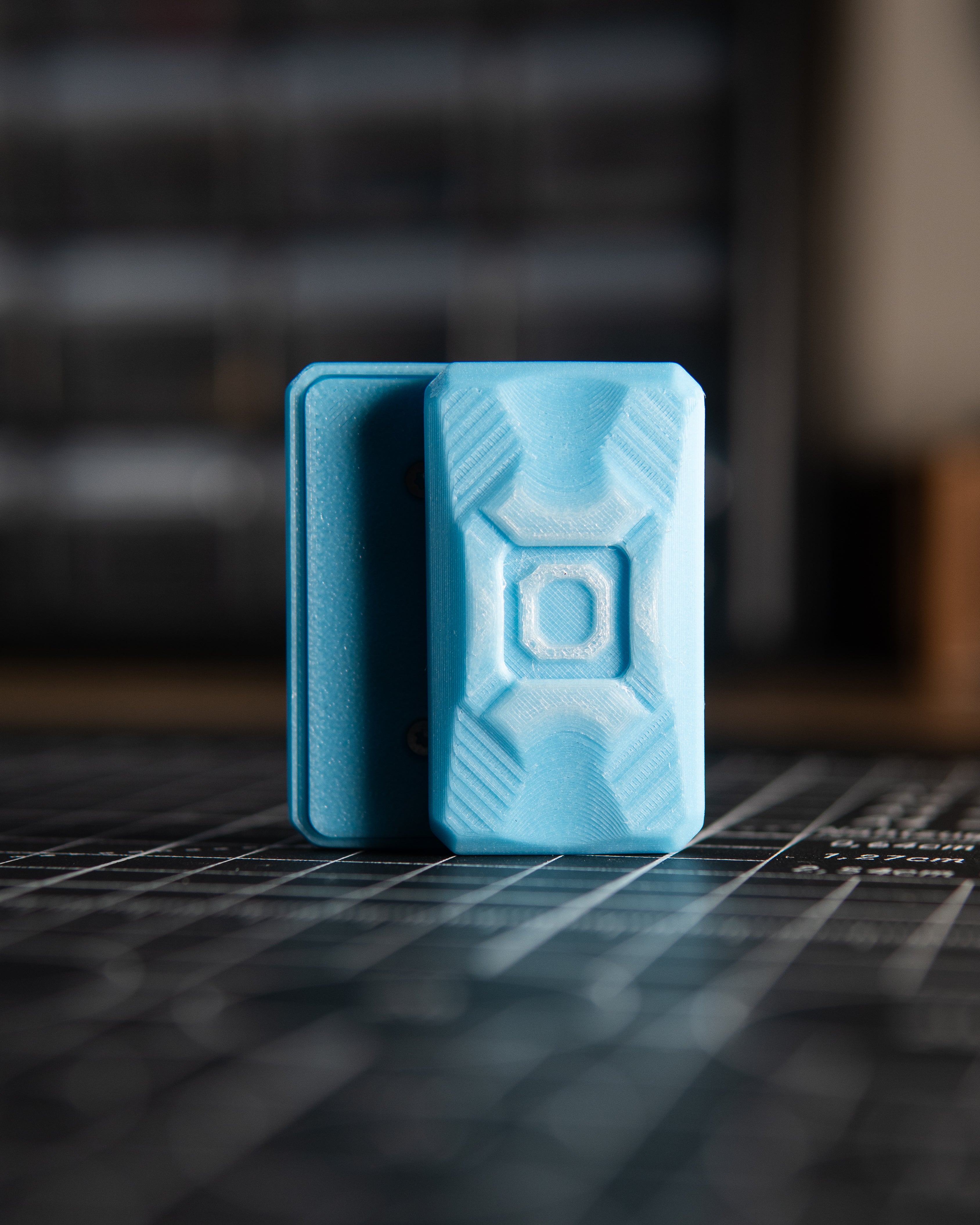 Echo Appa Tile Fidget Slider - Maker's Choice, Blue Glow PLA