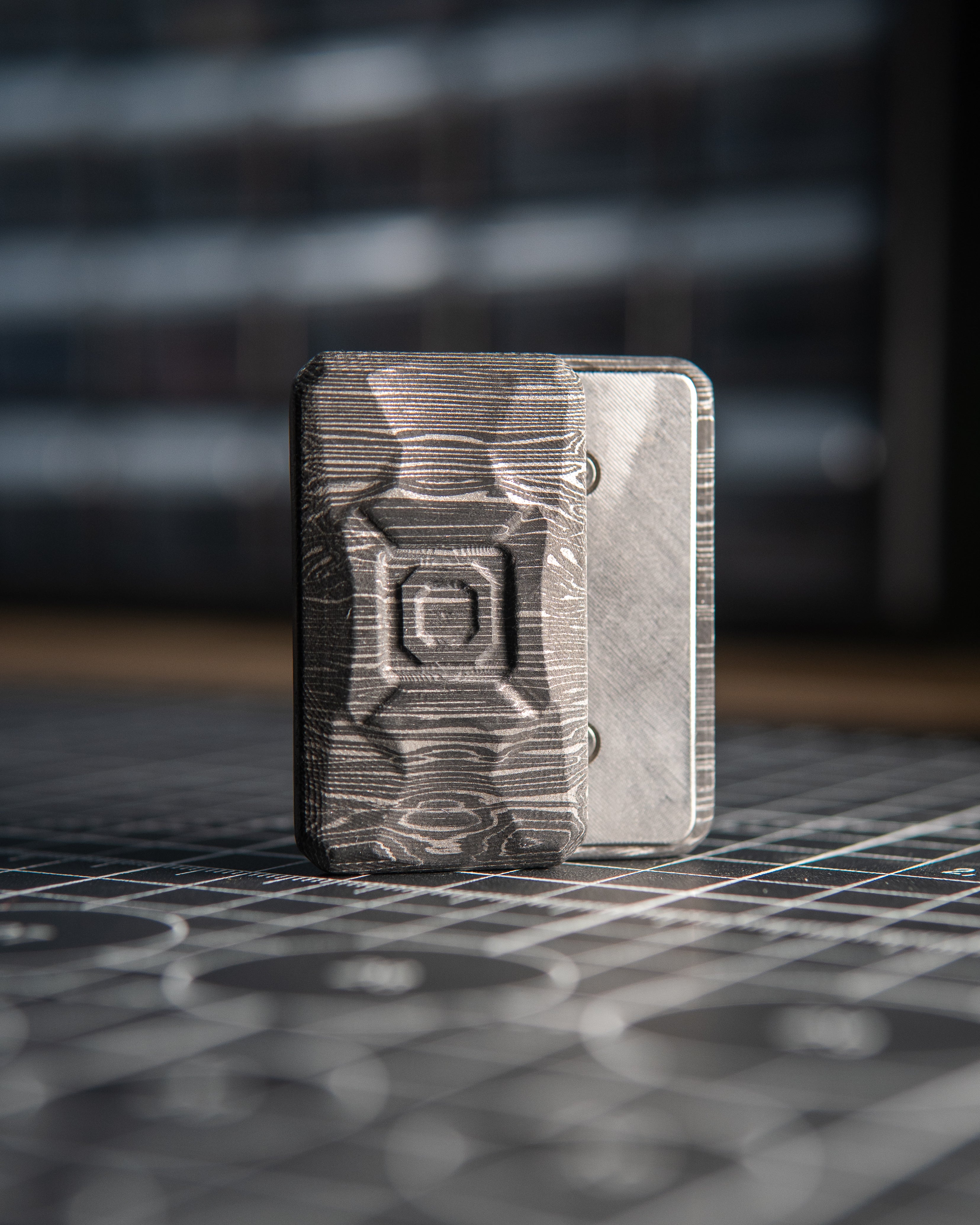 Echo Appa Pro Tile Fidget Slider - Maker's Choice, Light SS Carbon Fiber
