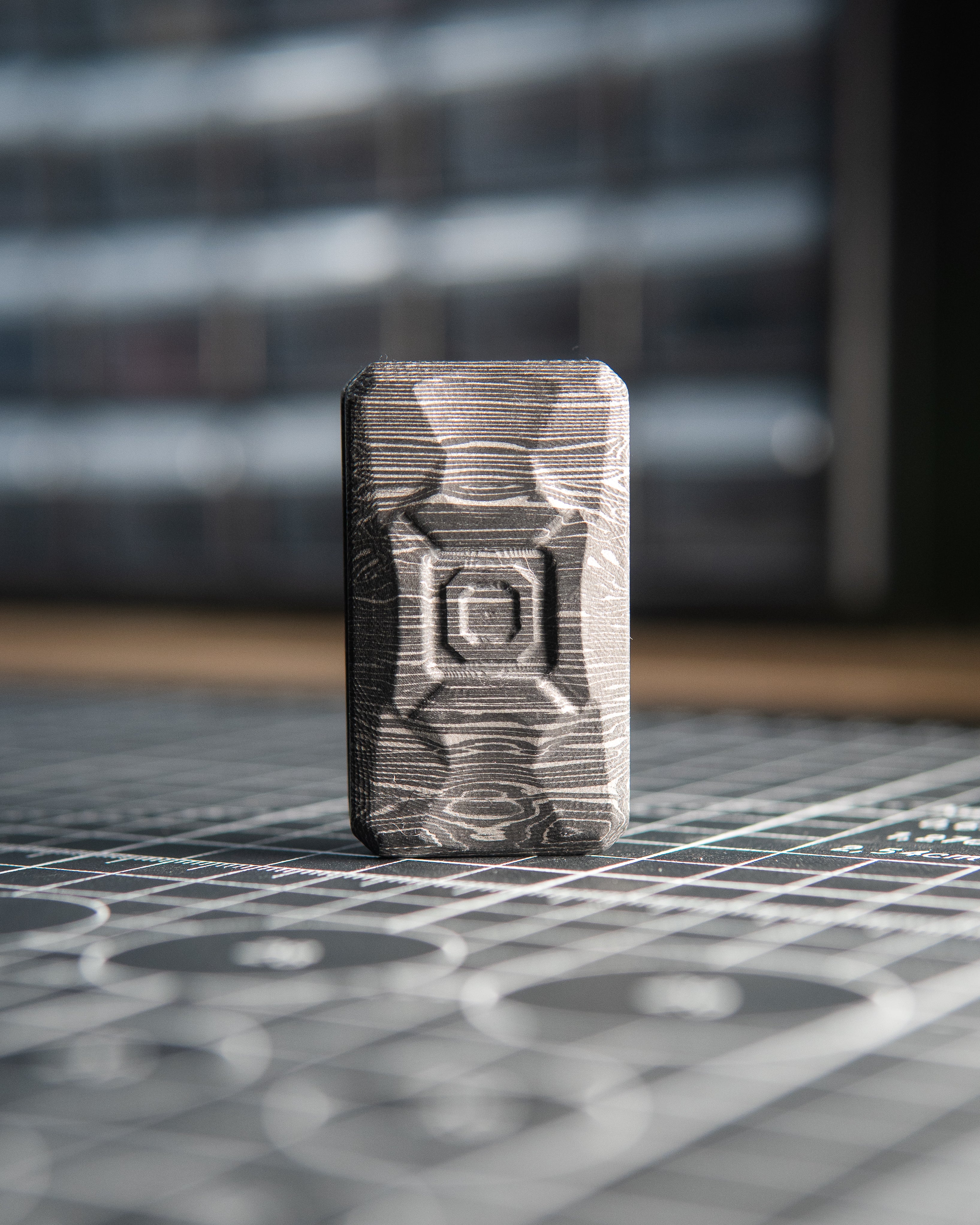 Echo Appa Pro Tile Fidget Slider - Maker's Choice, Light SS Carbon Fiber