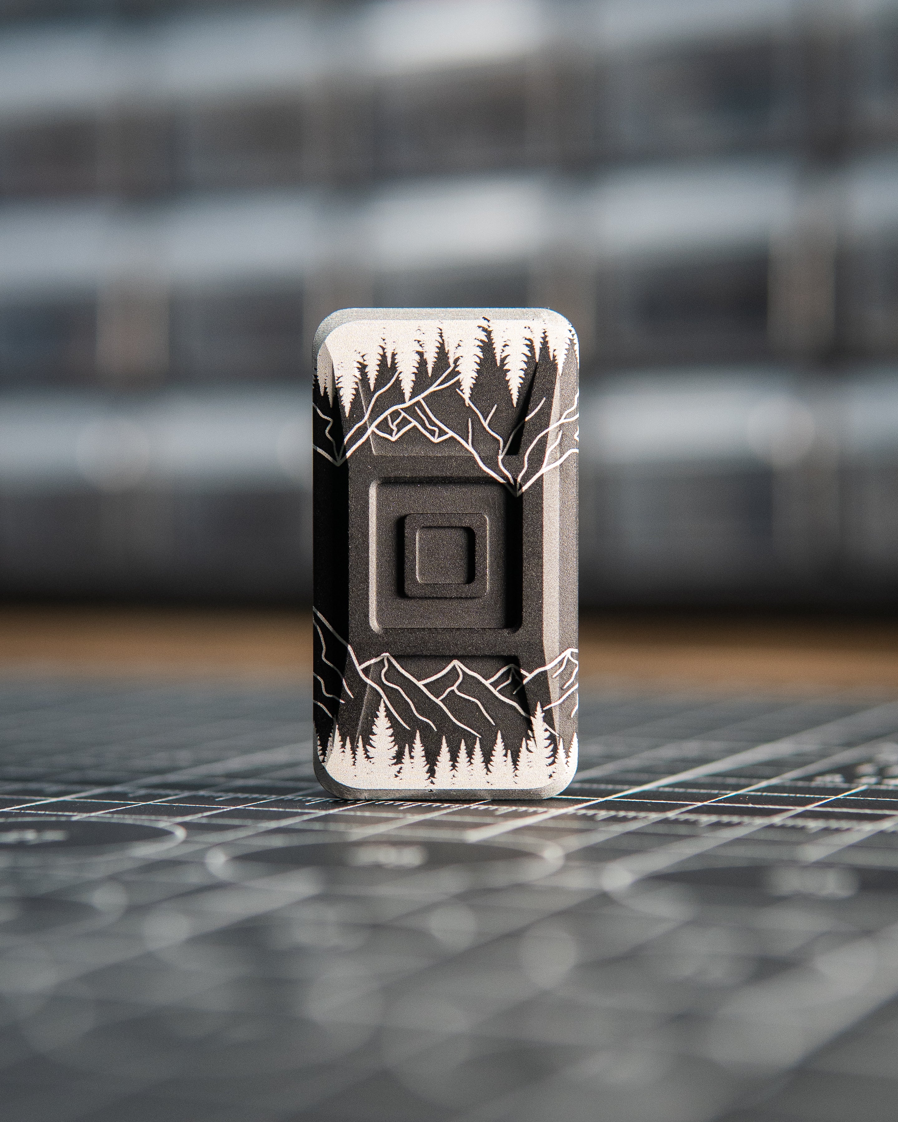 Echo Ergo Tile Fidget Slider - Maker's Choice, Aluminum Black Alpine Edition