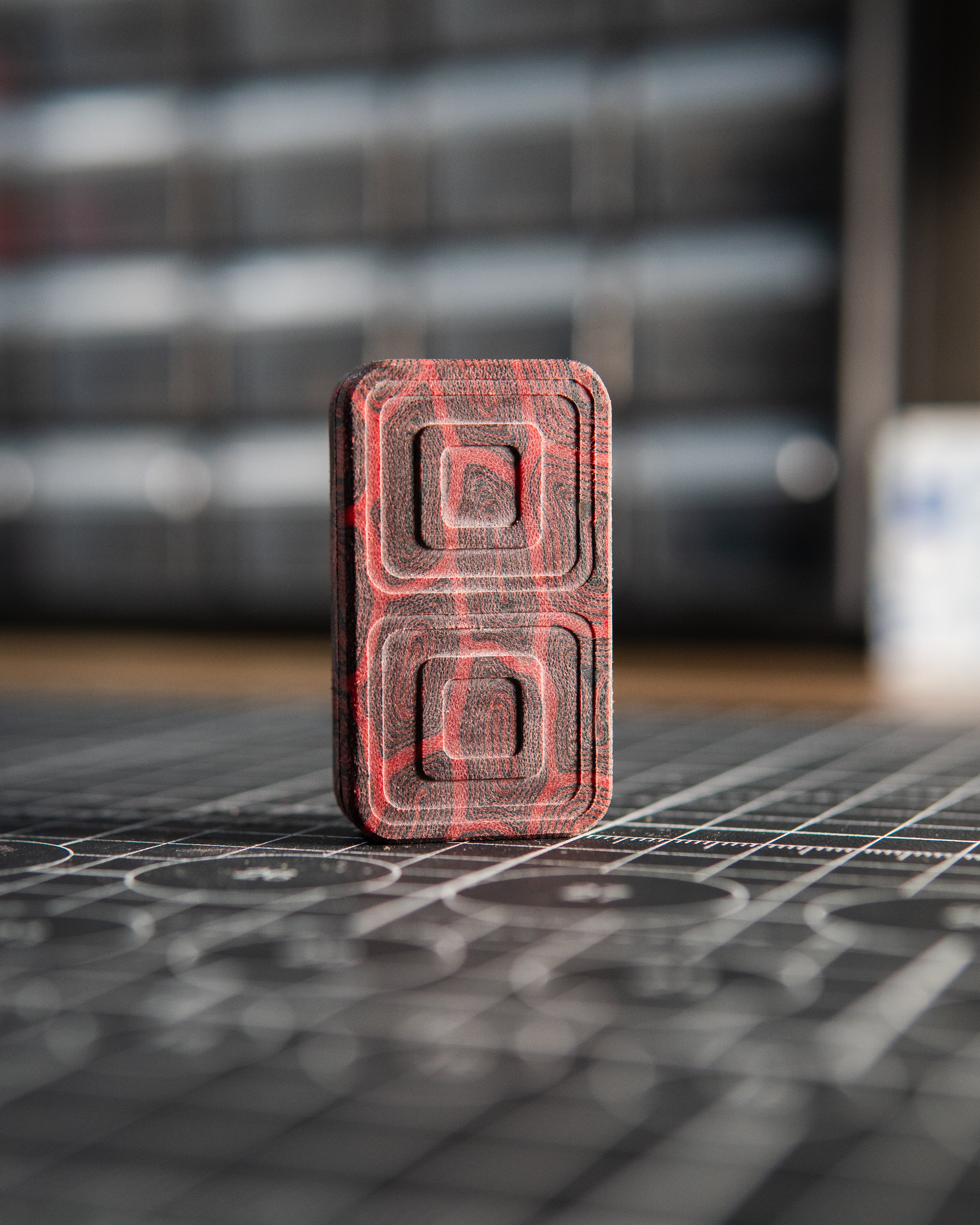 Echo Tile Fidget Slider - Maker's Choice, Red & Black Pattern Micarta