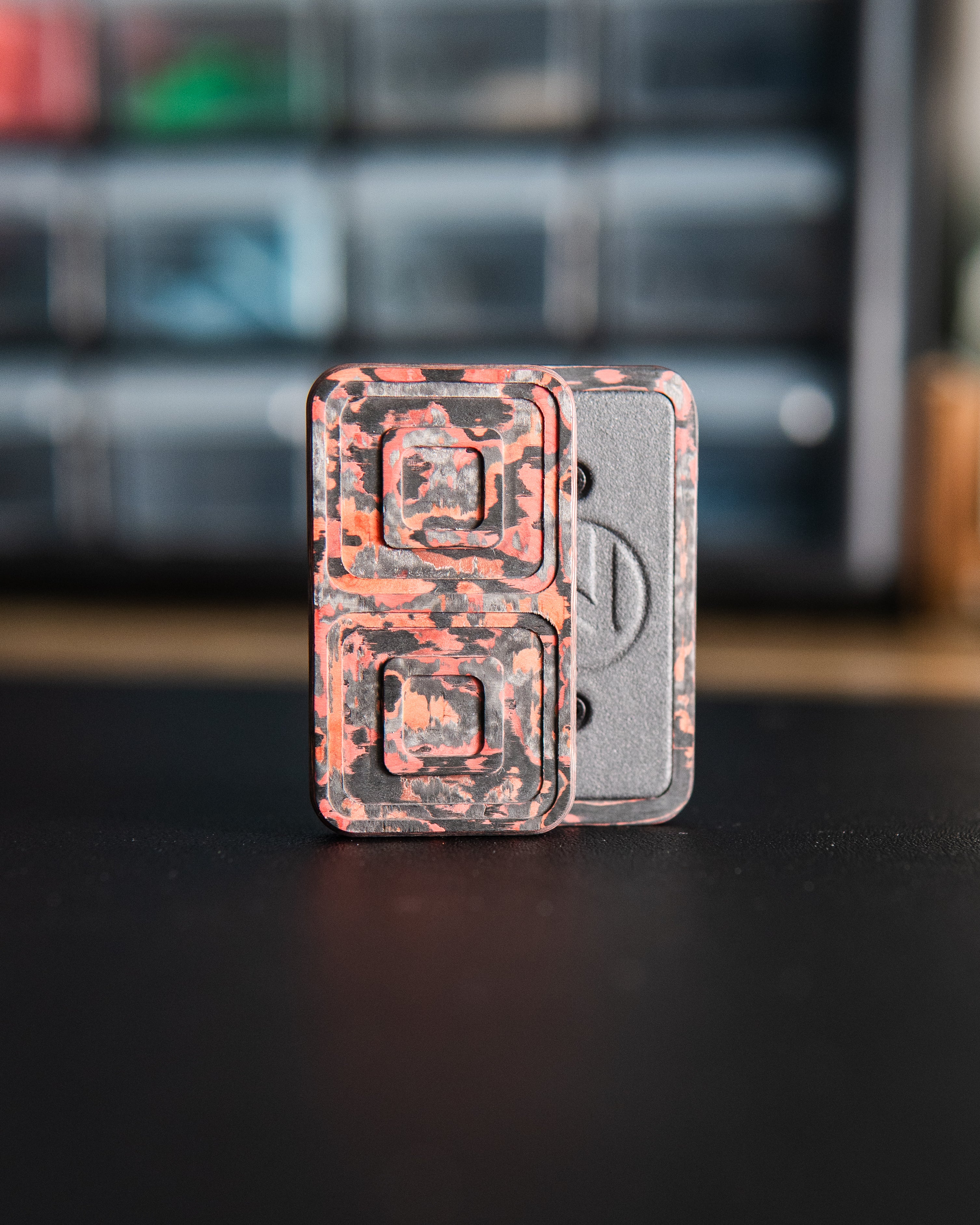 Echo Tile Fidget Slider - Maker's Choice, Lava Flow Carbon Fiber