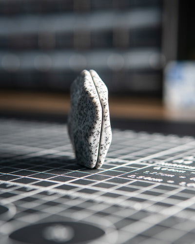 The ISO - Silent Magnetic Haptic Coin (Grip-Tec GripX, White)