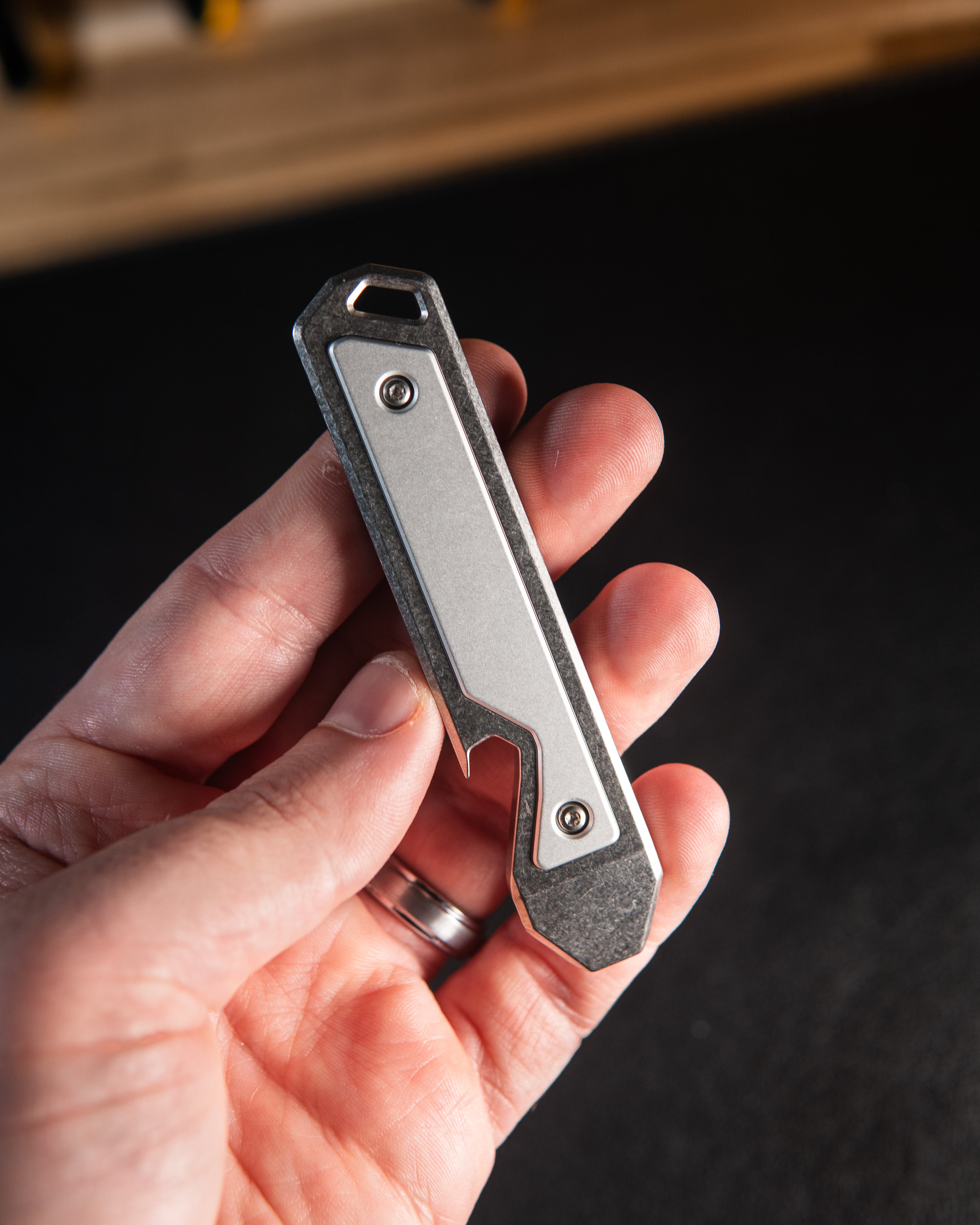 Alpha Titanium Prybar